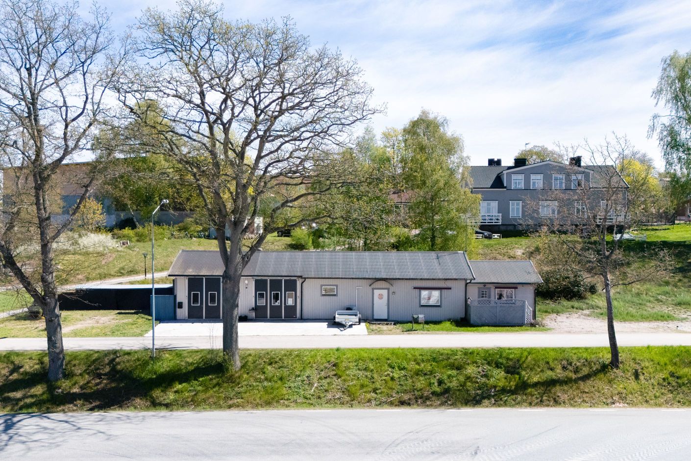 Verkstad med separat lägenhet