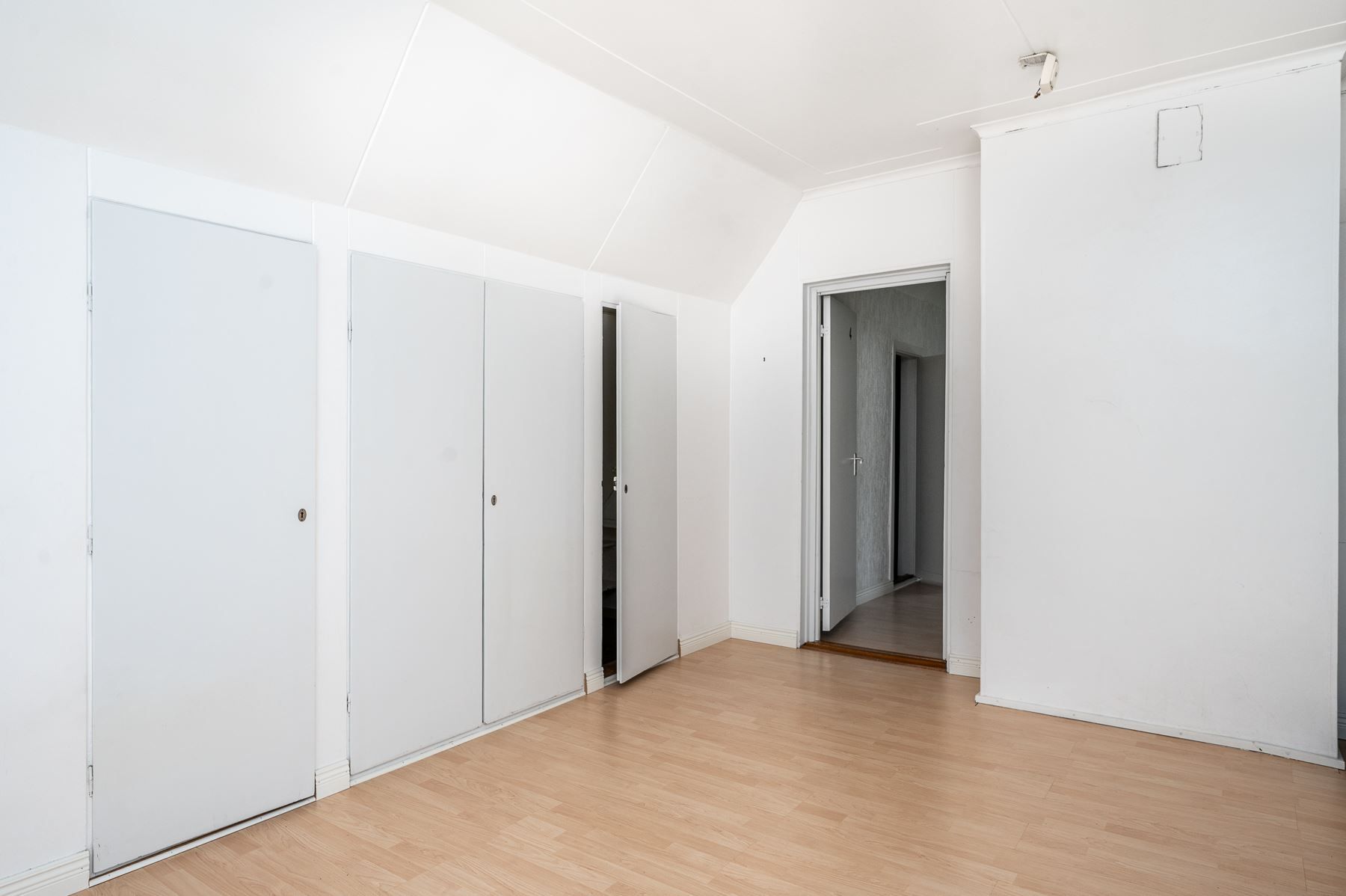 Sovrum röda huset