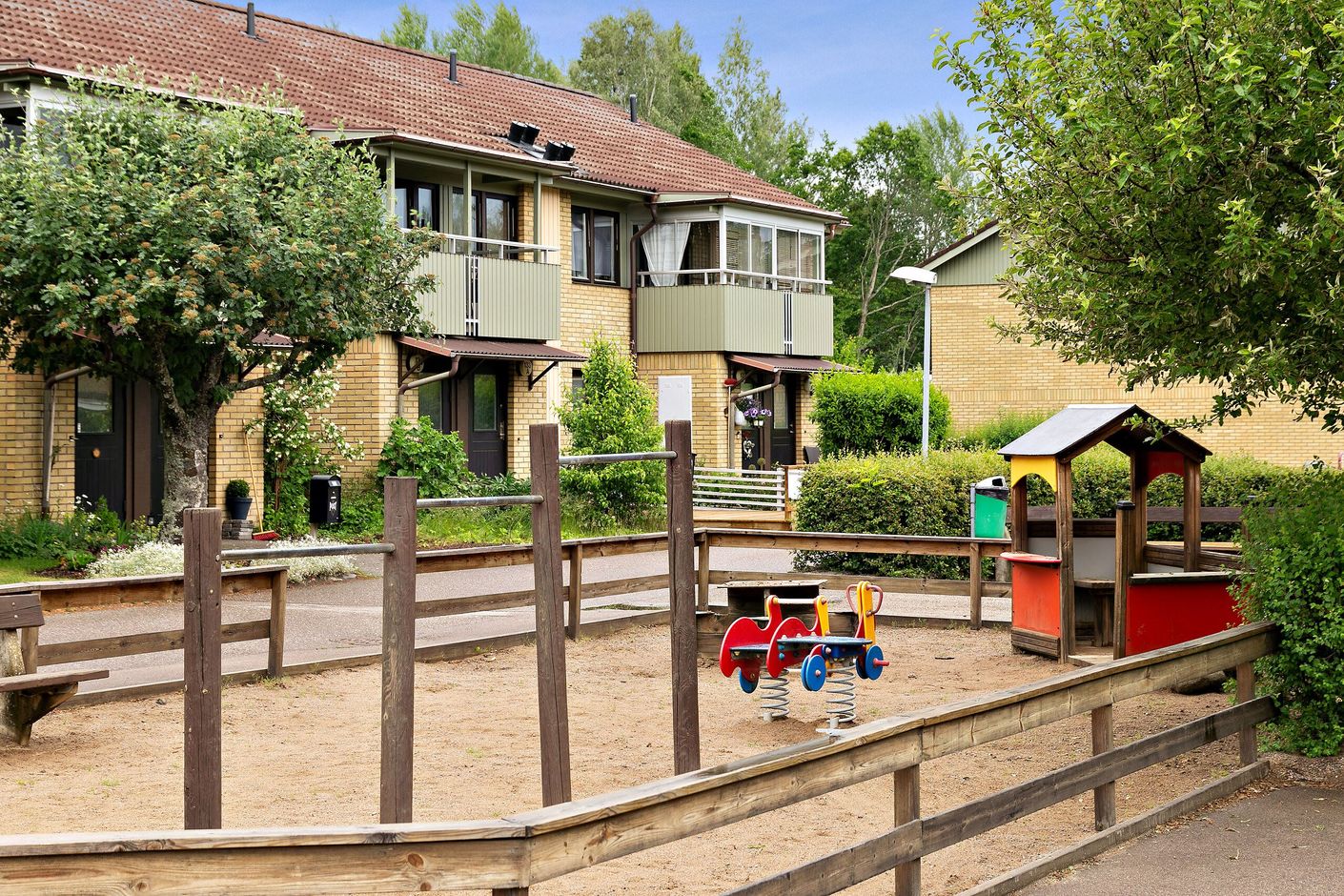 Lekplats på gården - Brf Vintunnan