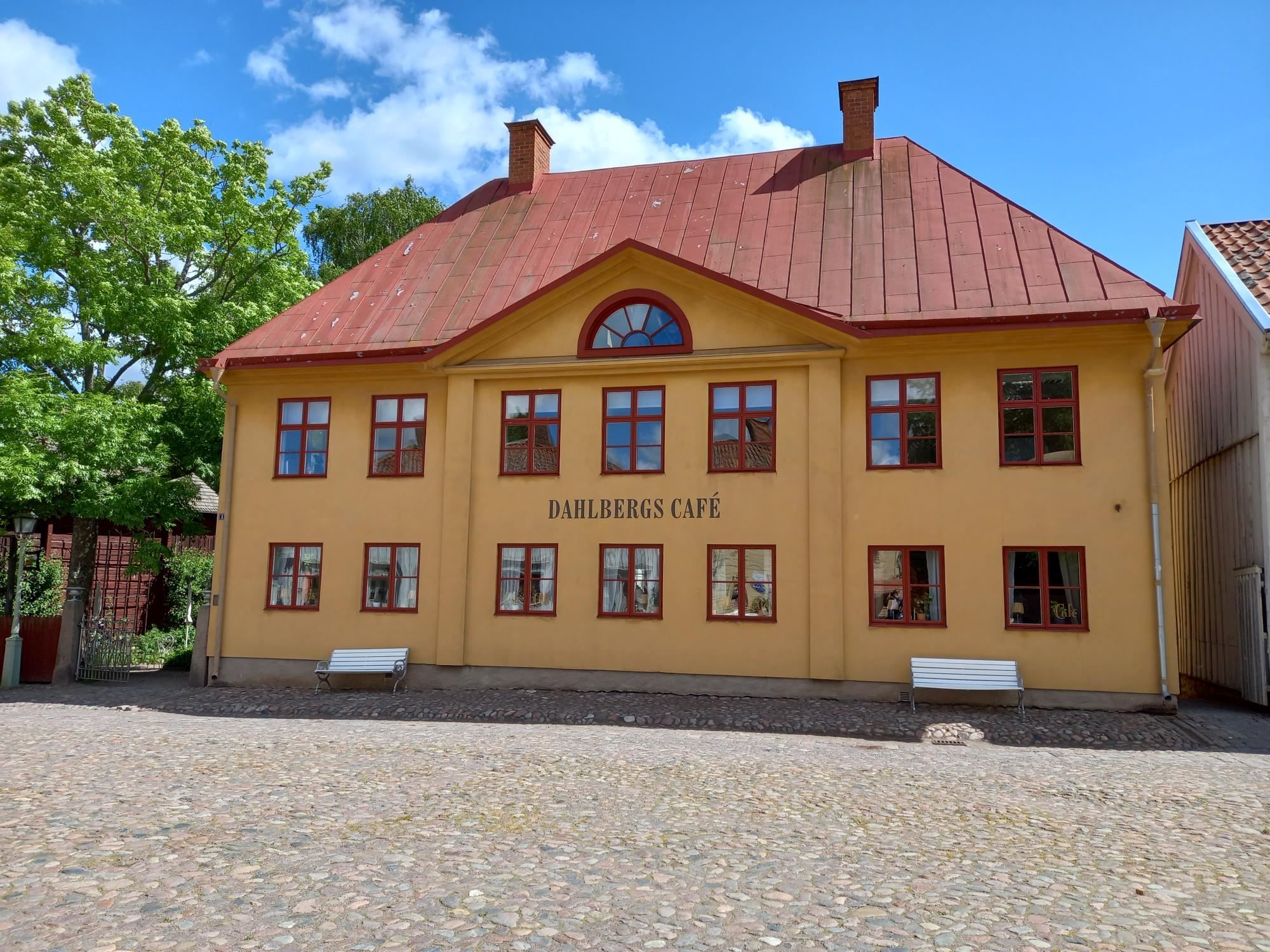 Gamla Linköping ett stenkast bort