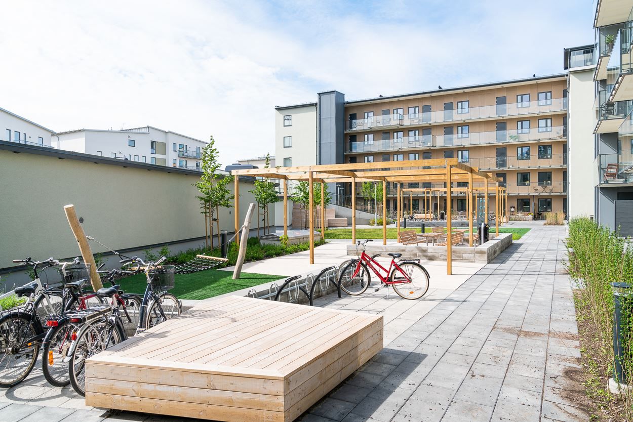 Föreningens grönskande innergård