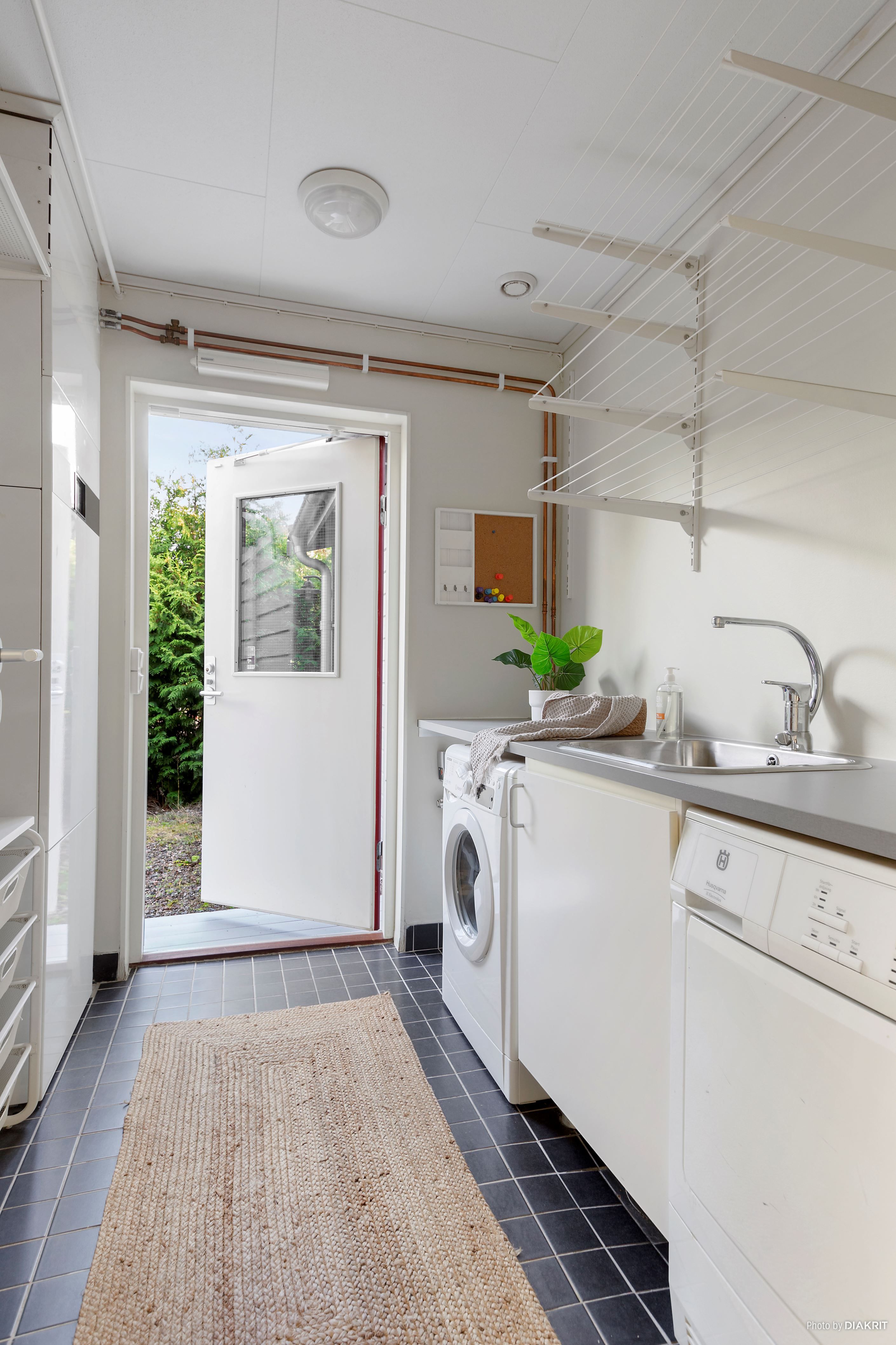 Groventré/tvättstuga