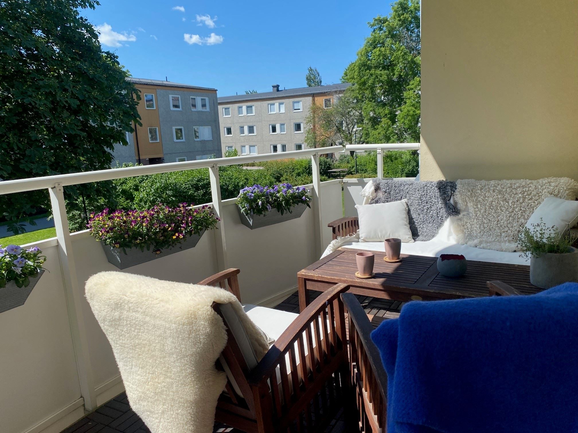 Vy från balkoongen i söderläge