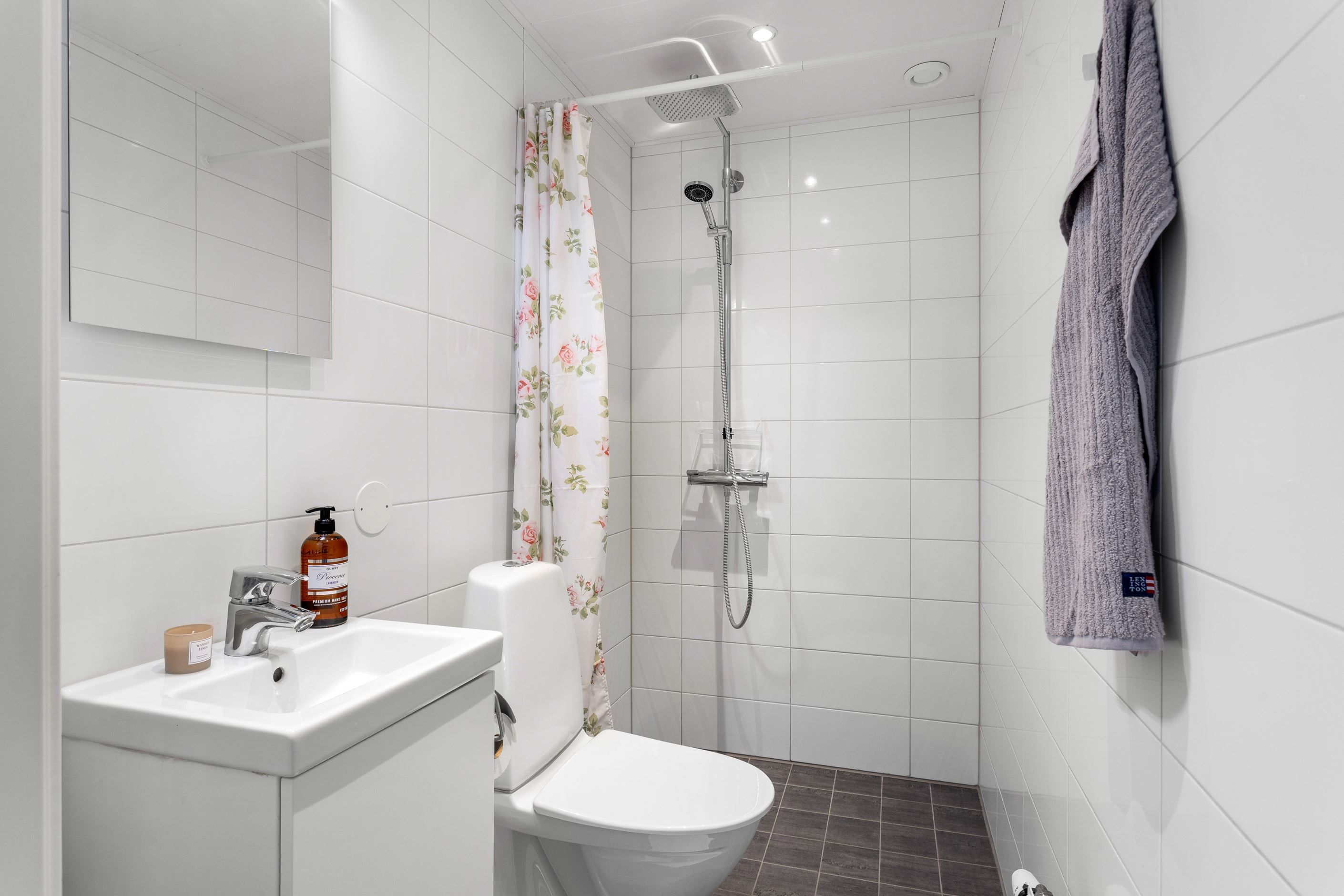 Lilla wc/duschrummet