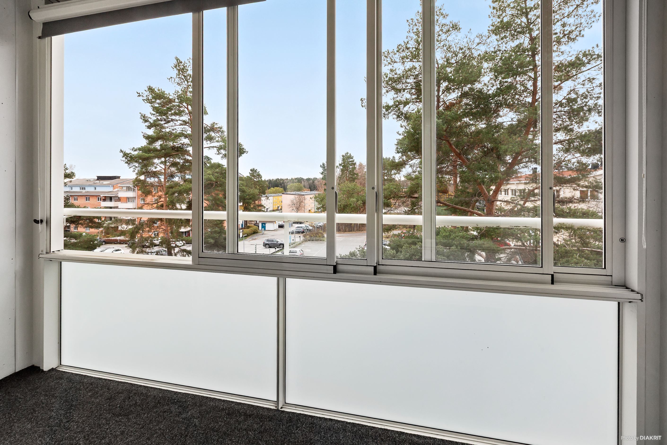 Inglasad balkong i söderläge och utan insyn