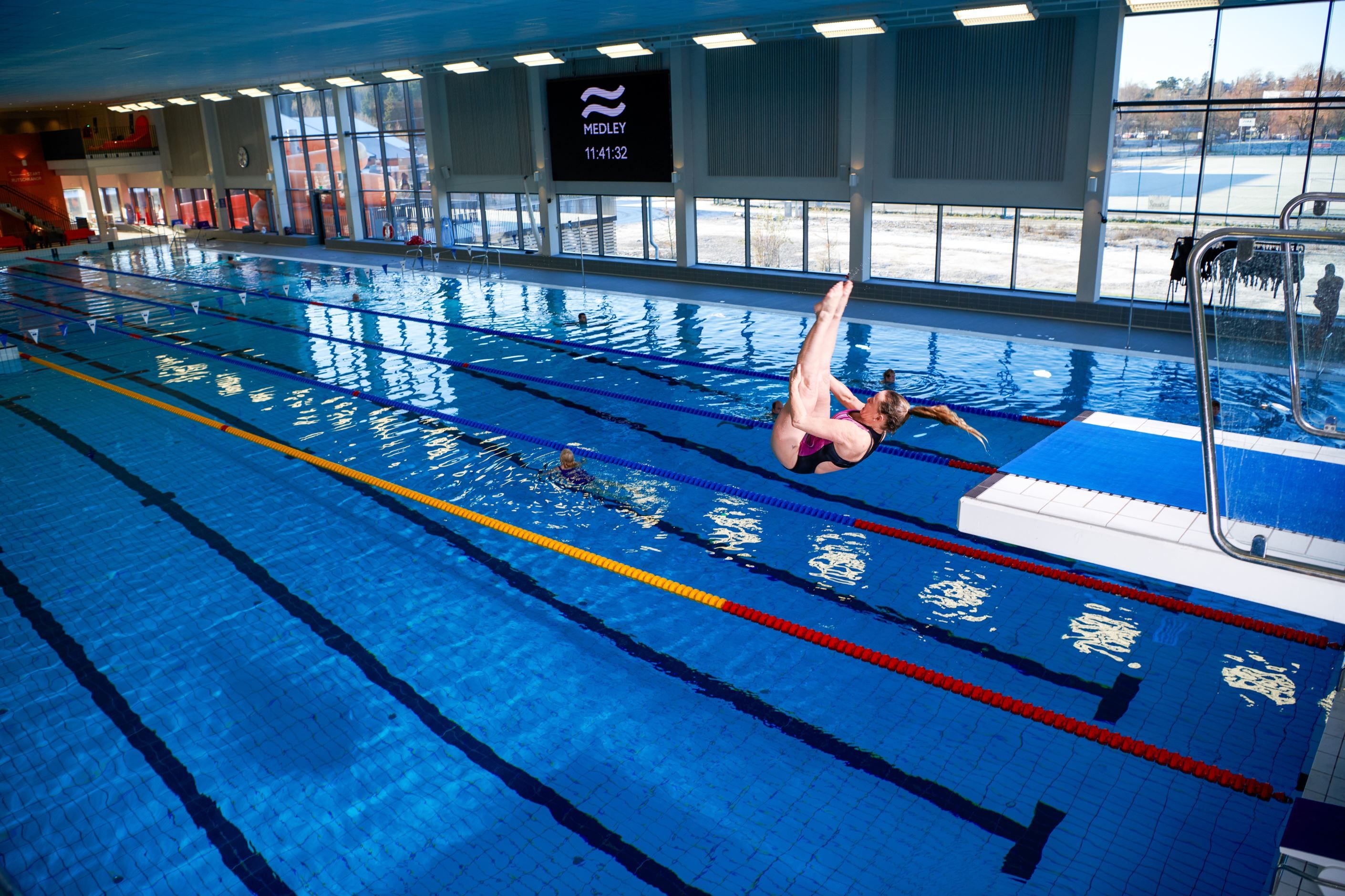 Simhallen i Jakobsberg - Medley