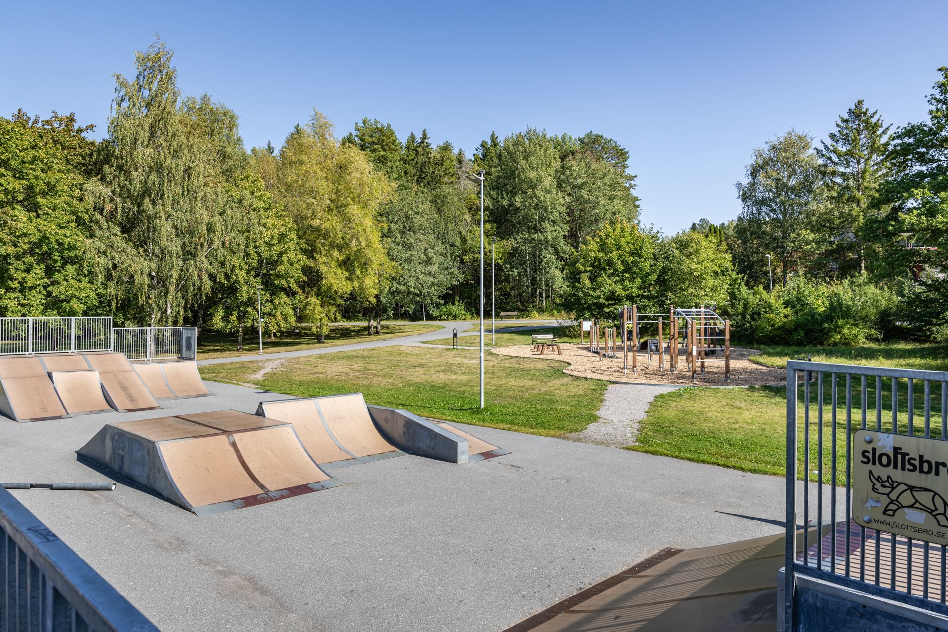 Lekplats i närheten