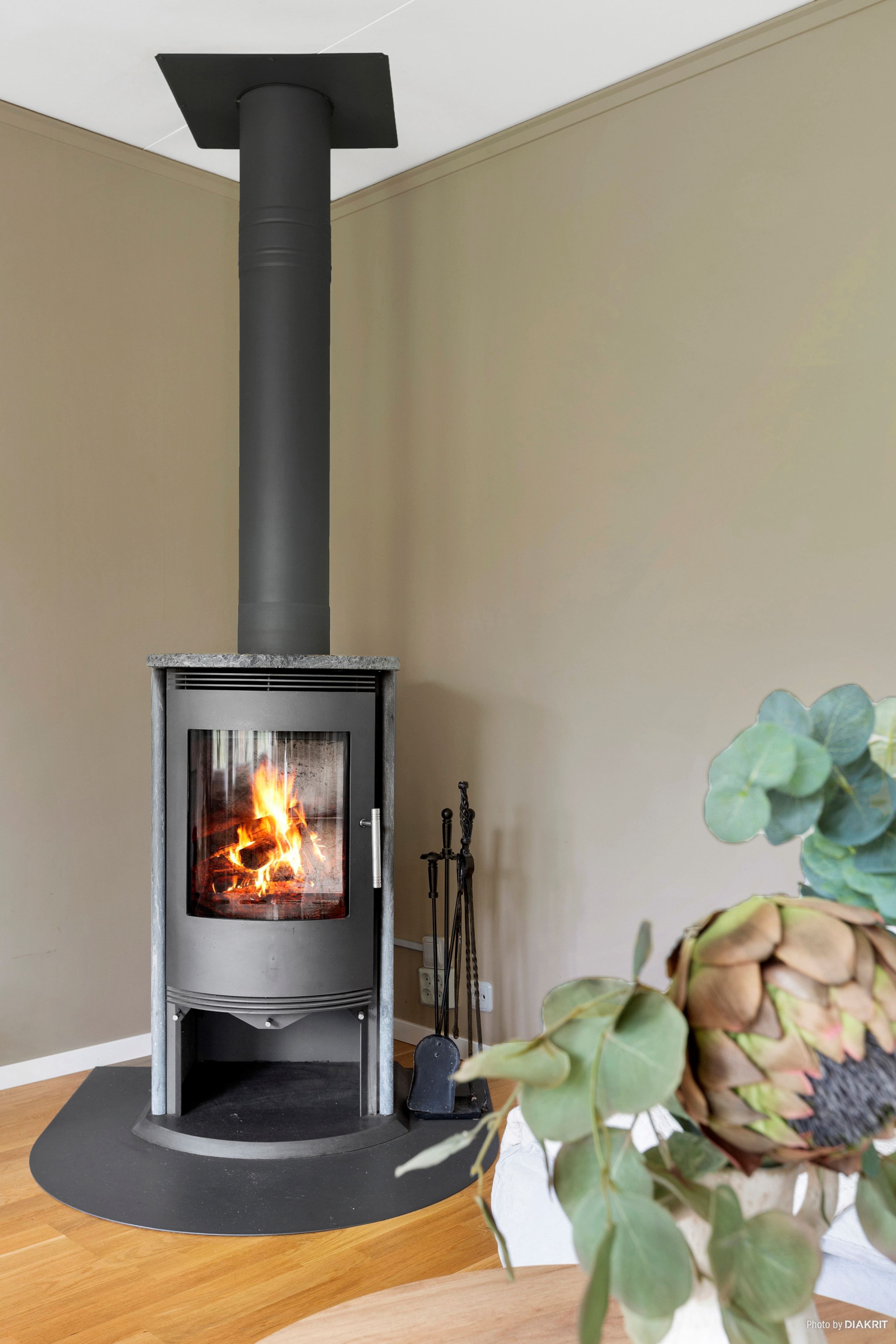 Braskamin i vardagsrummet