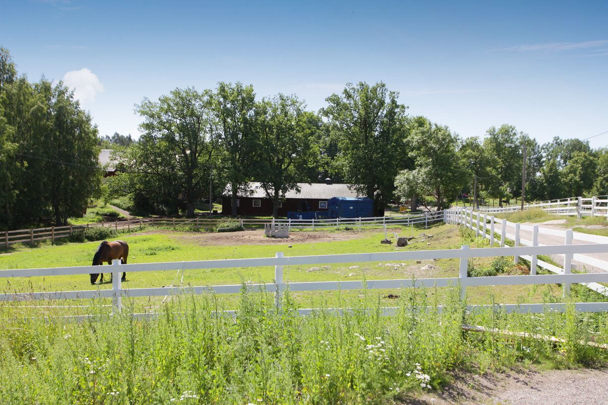 Ridstall vid Säby gård