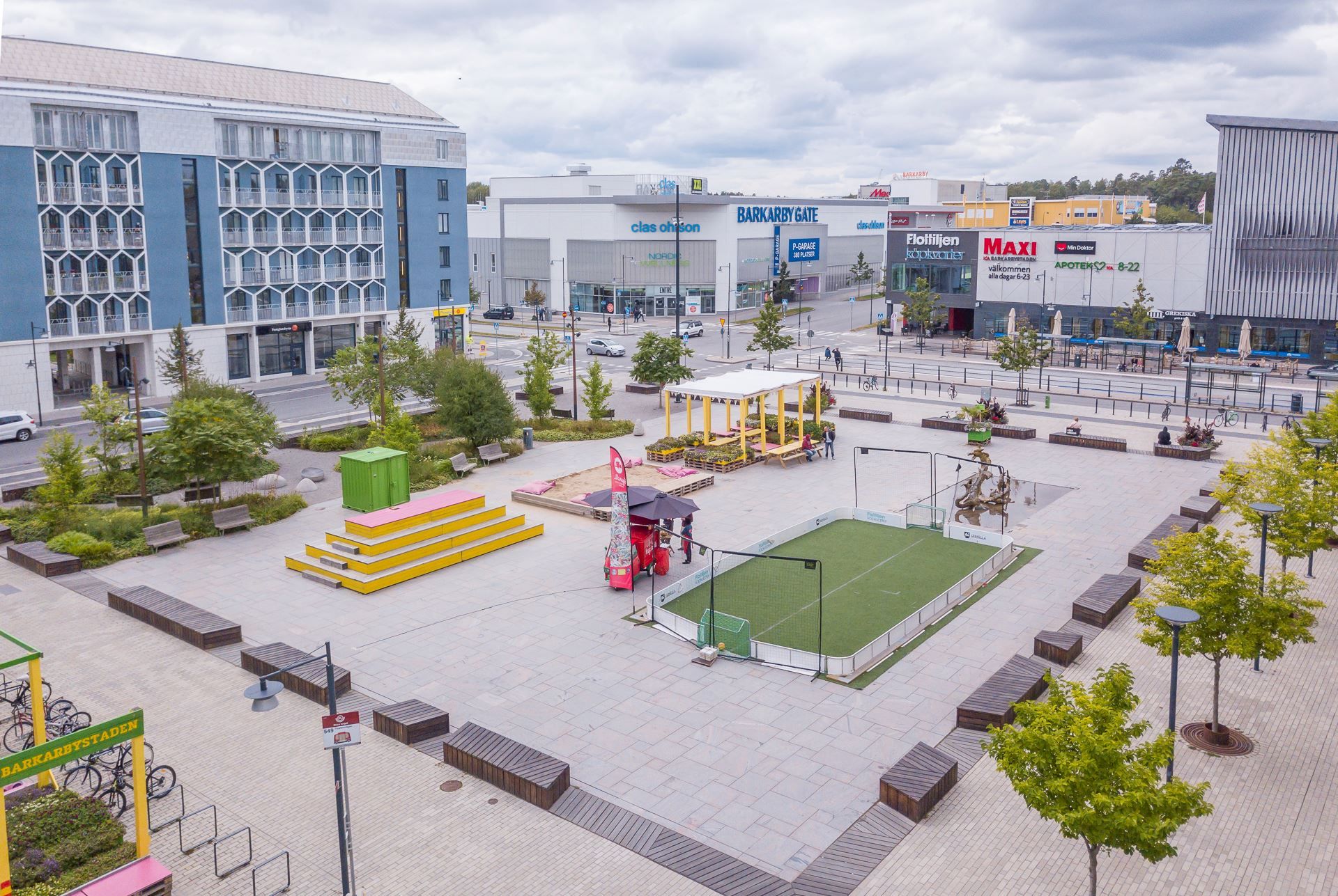 Stora torget i Barkarbystaden