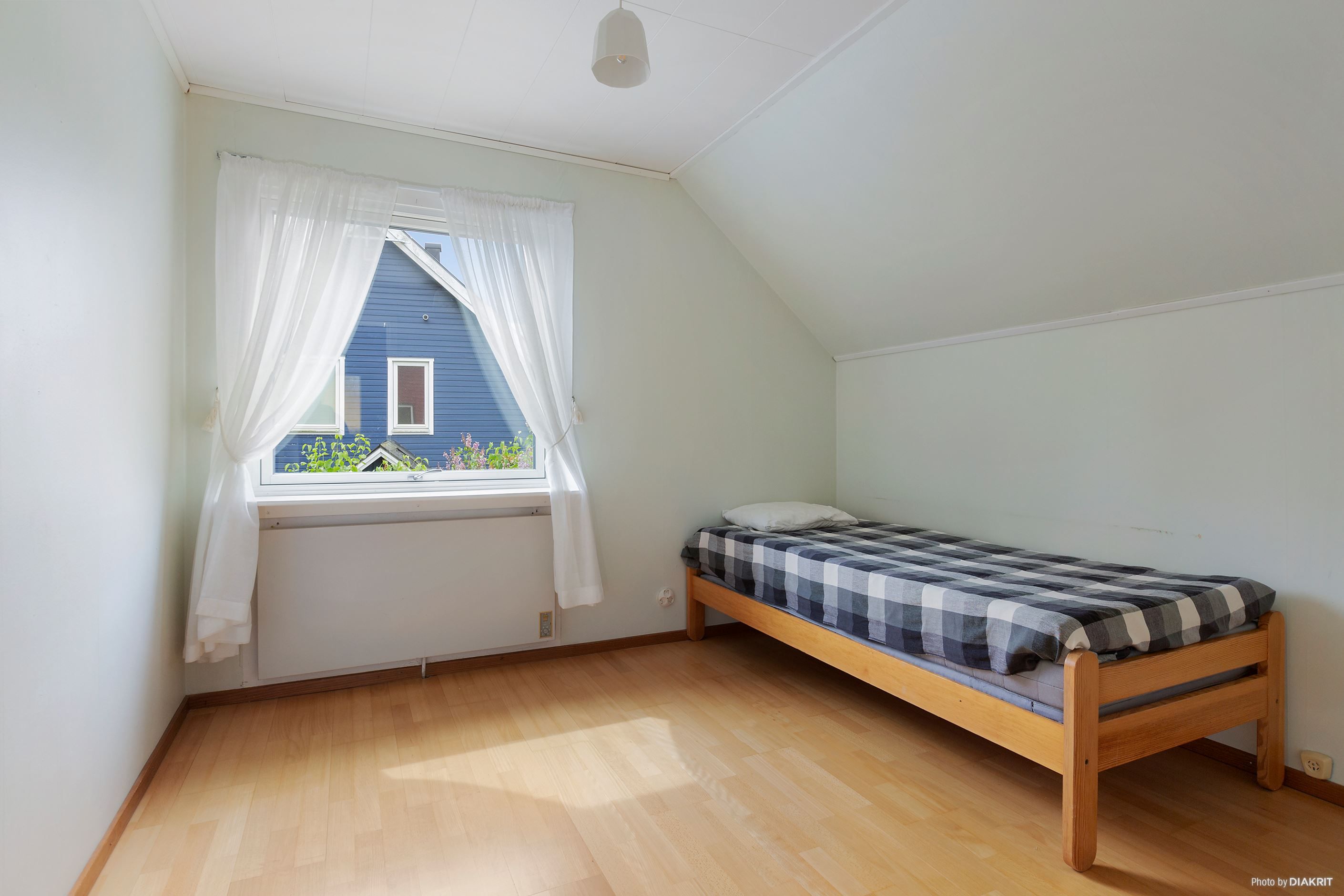 Sovrum 4 - övre plan