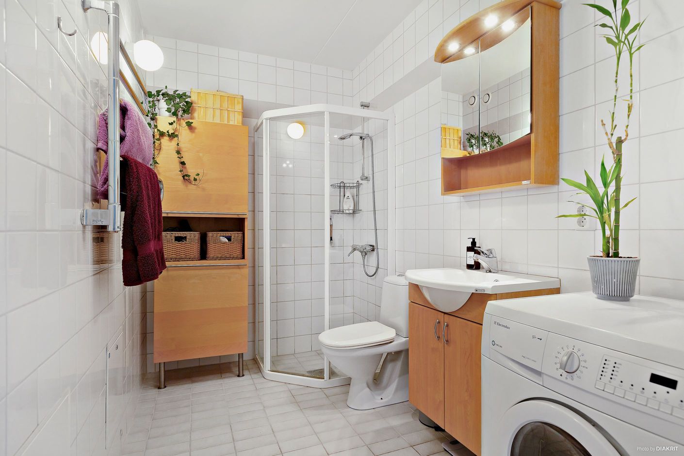 Helkaklat WC-/dusch-/tvättrum