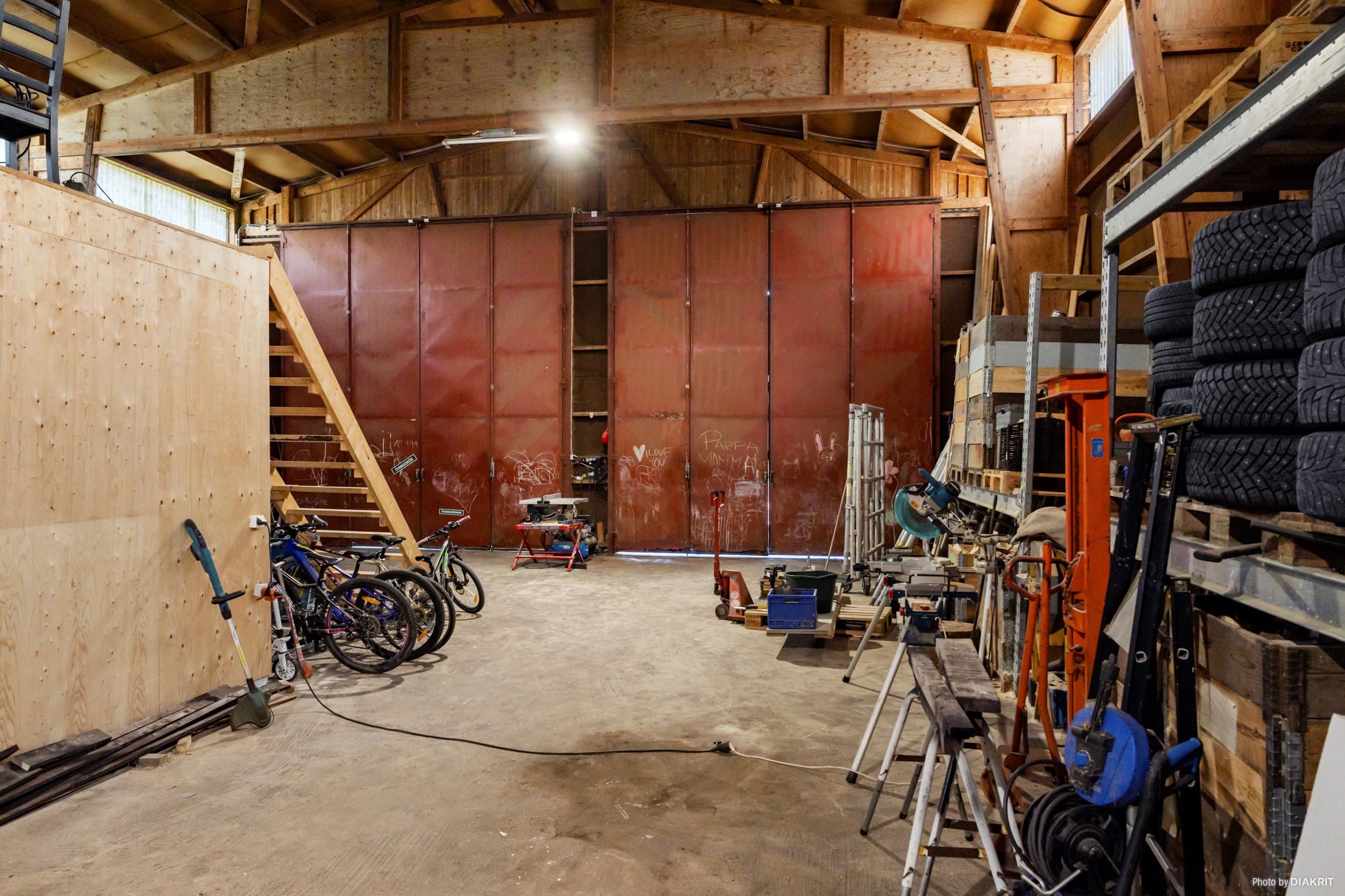 Garage
