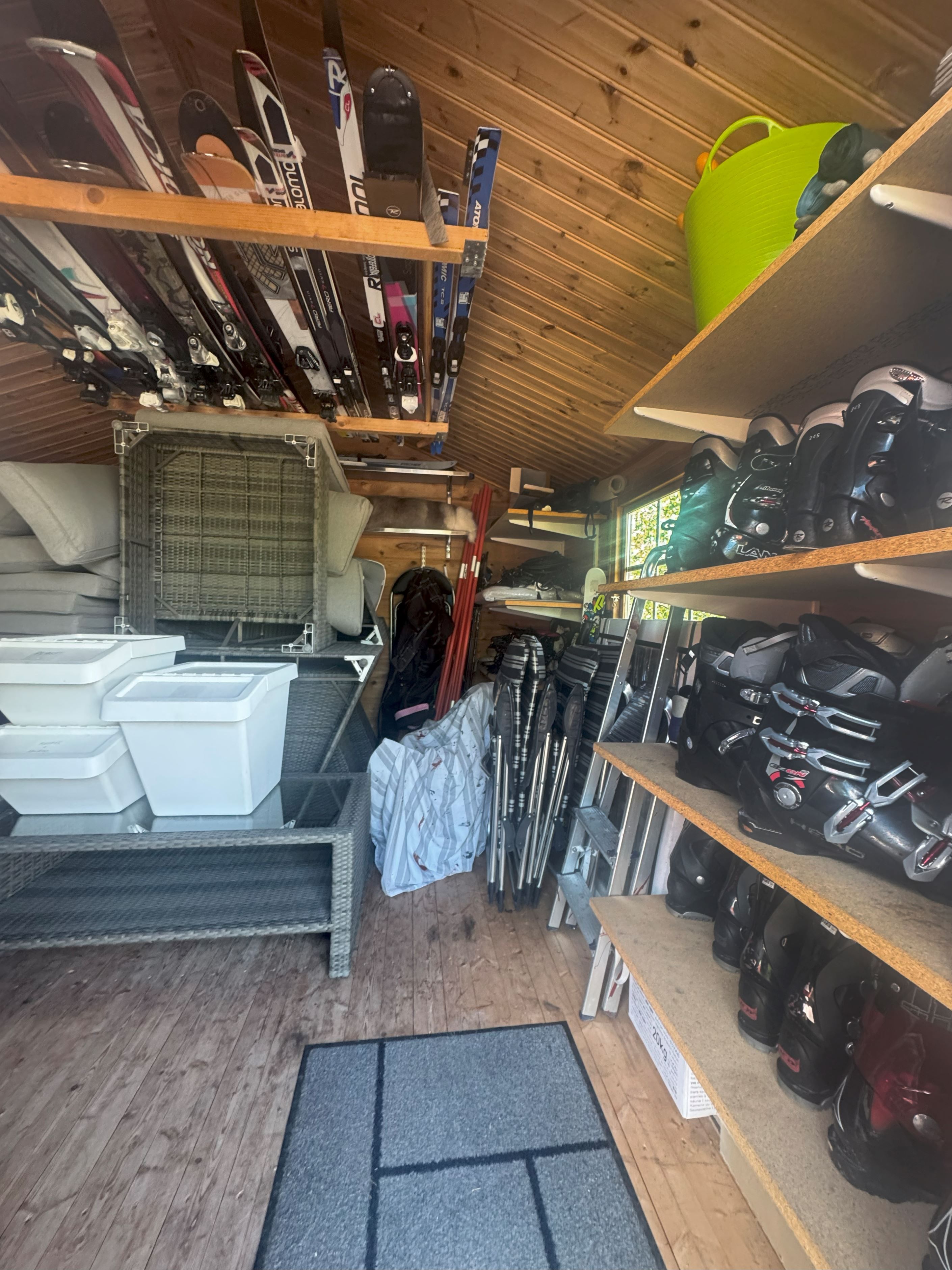 Svärdvägen 419-Förråd