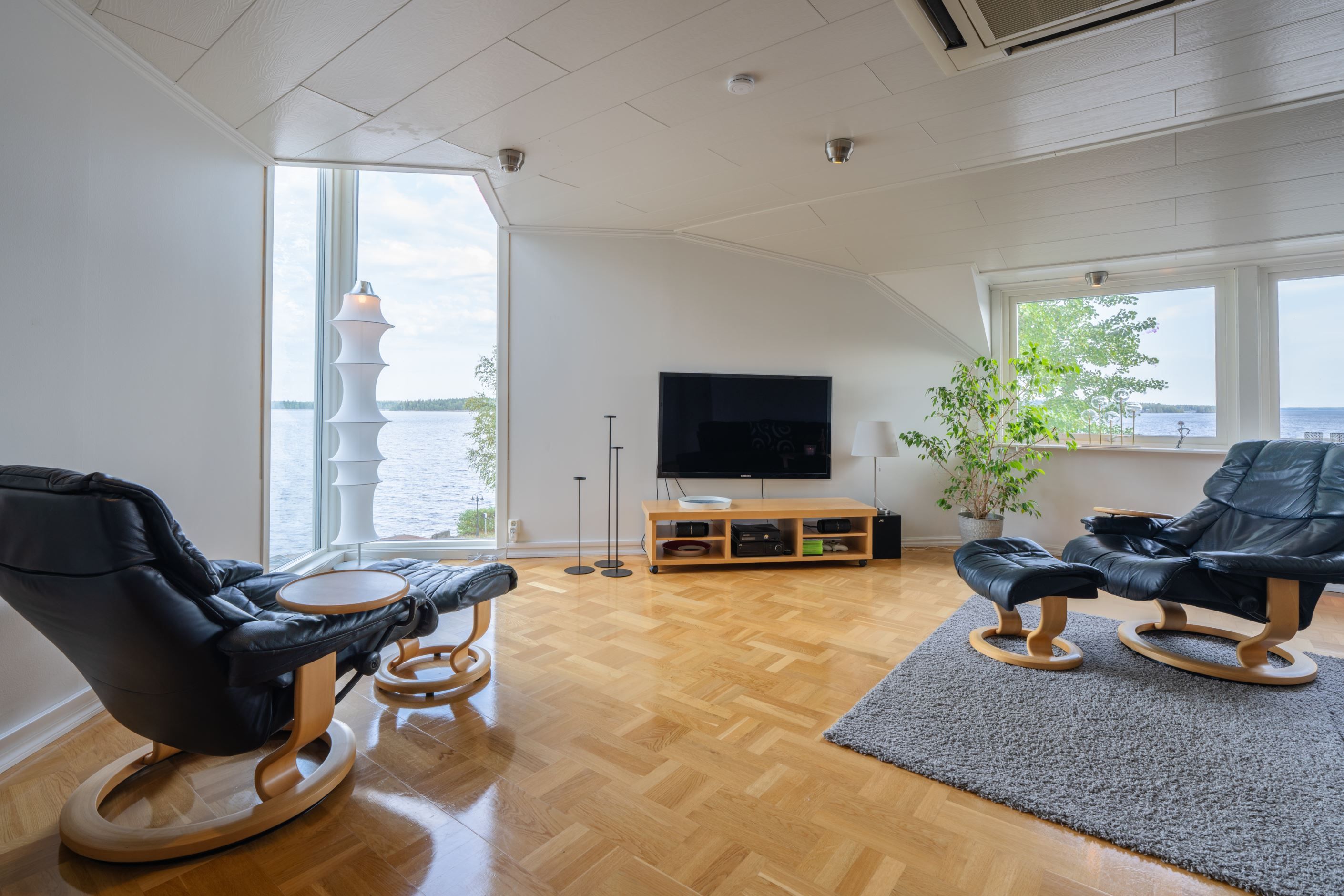 Allrum på övre plan