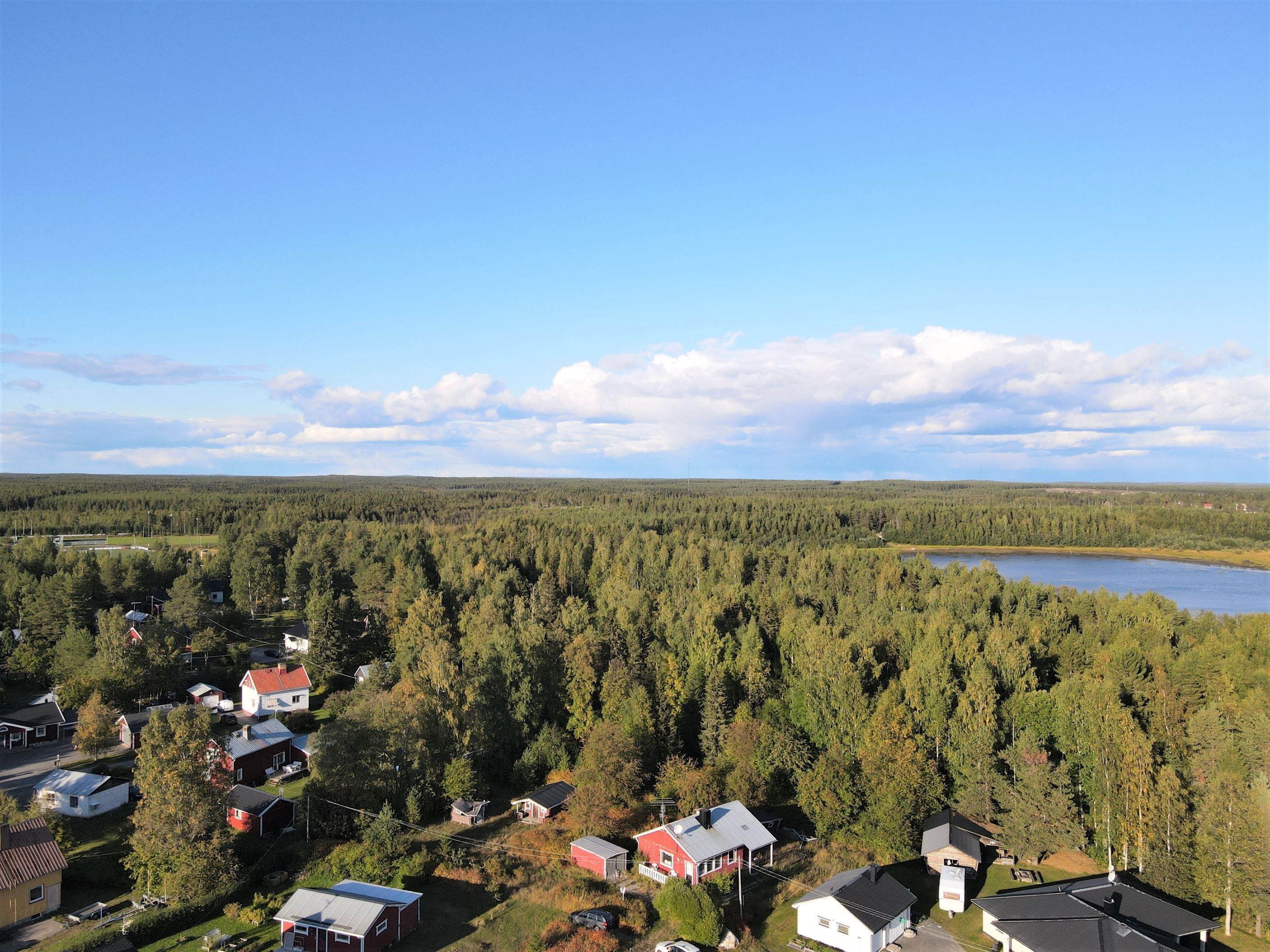 Stig direkt från tomten ner till havet