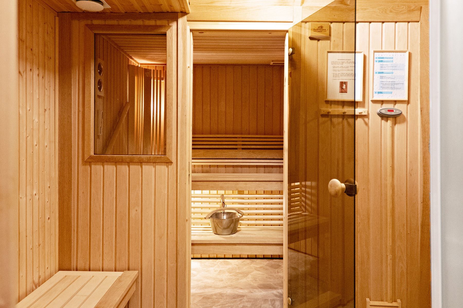 Bastu i källarplan för de boende.