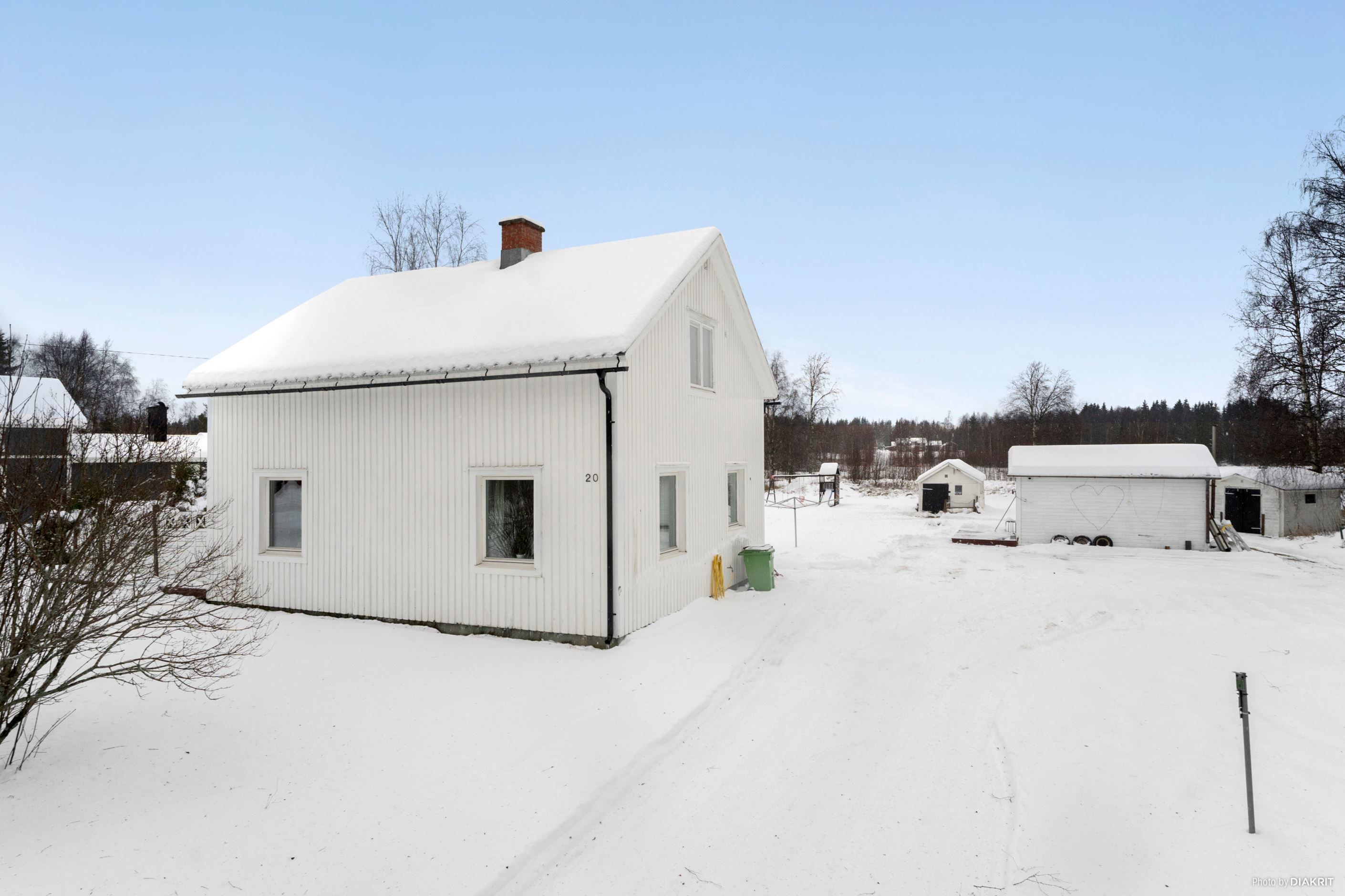 Bastubyggnad på gården
