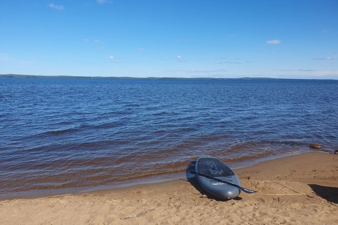 Säljarens egna bild (strand nedanför stugan)