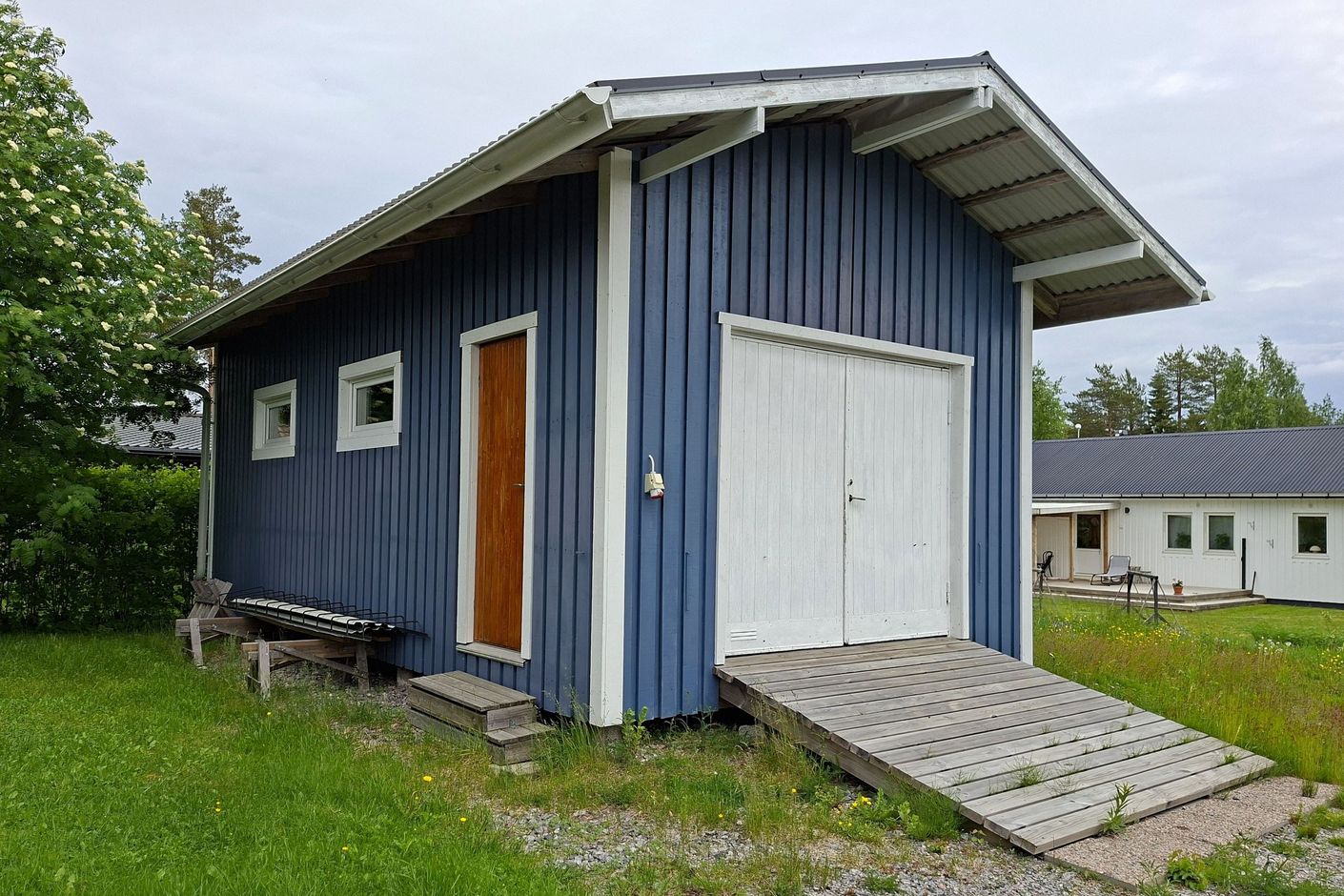 Garage/skotergarage/verkstad (säljarens privata bild)