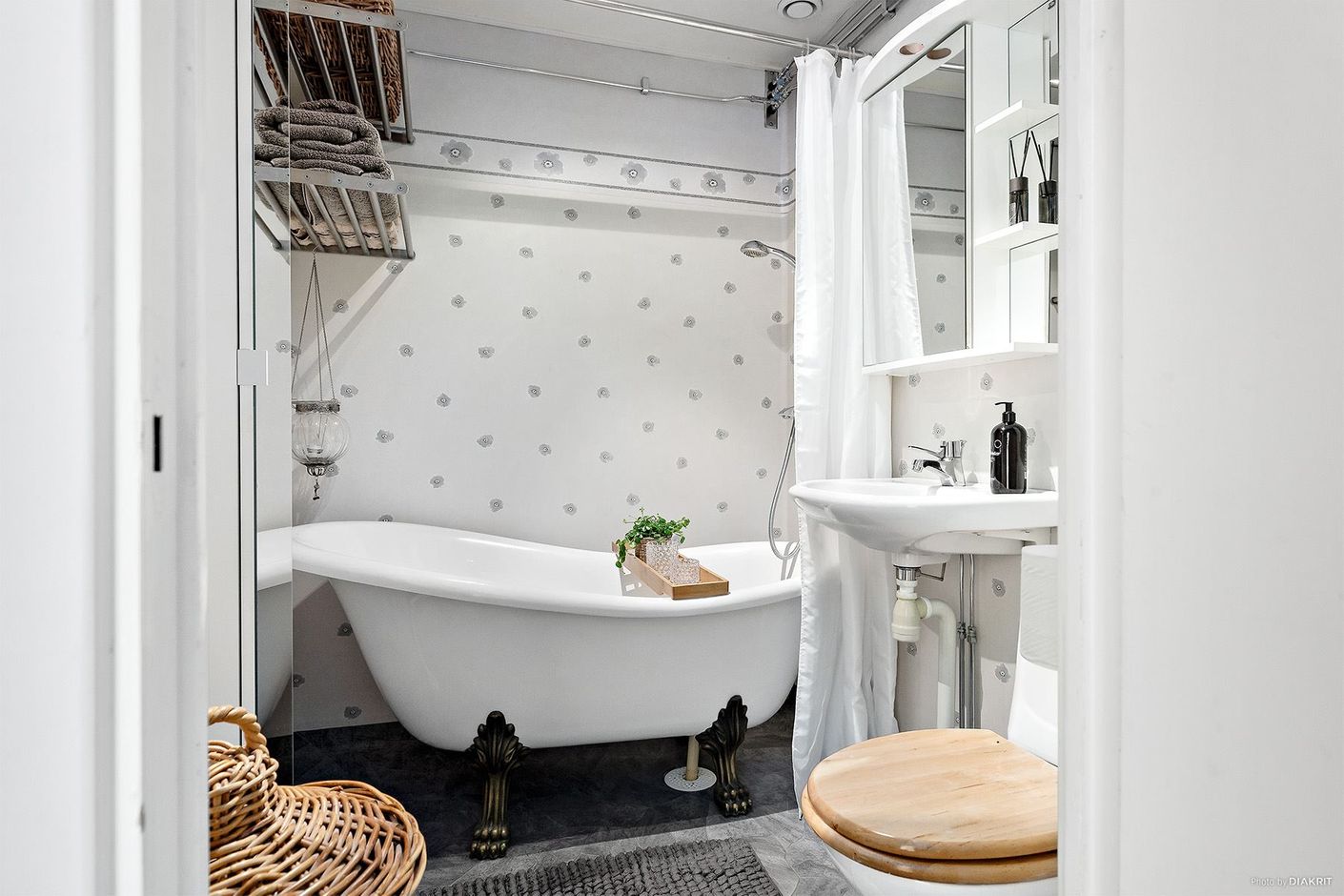 Badrum med plats för badkar