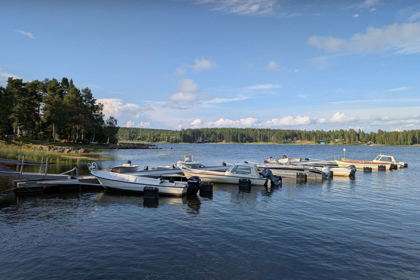 Egen båtplats nere vid hamnen, säljaren privata bild