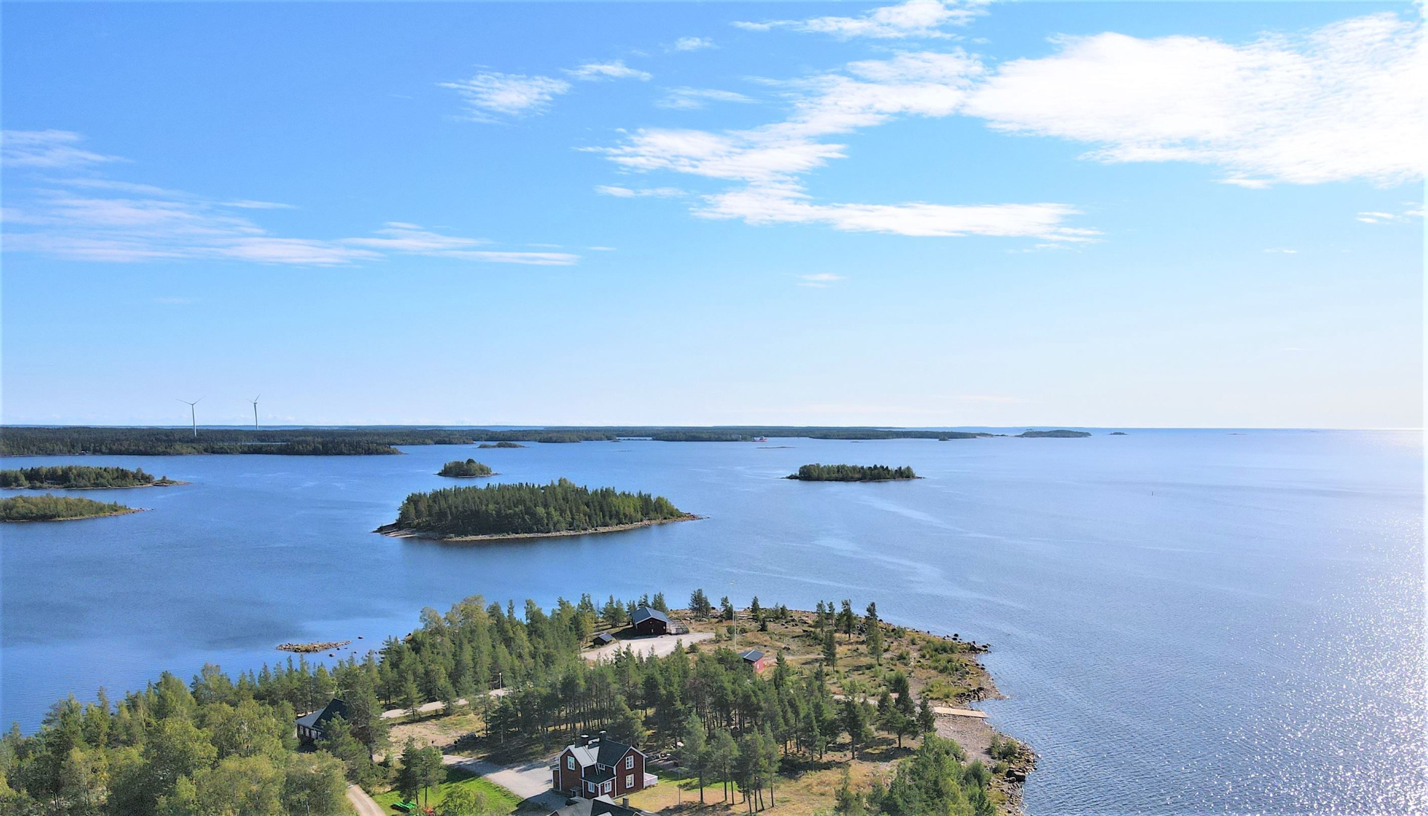Halvö.