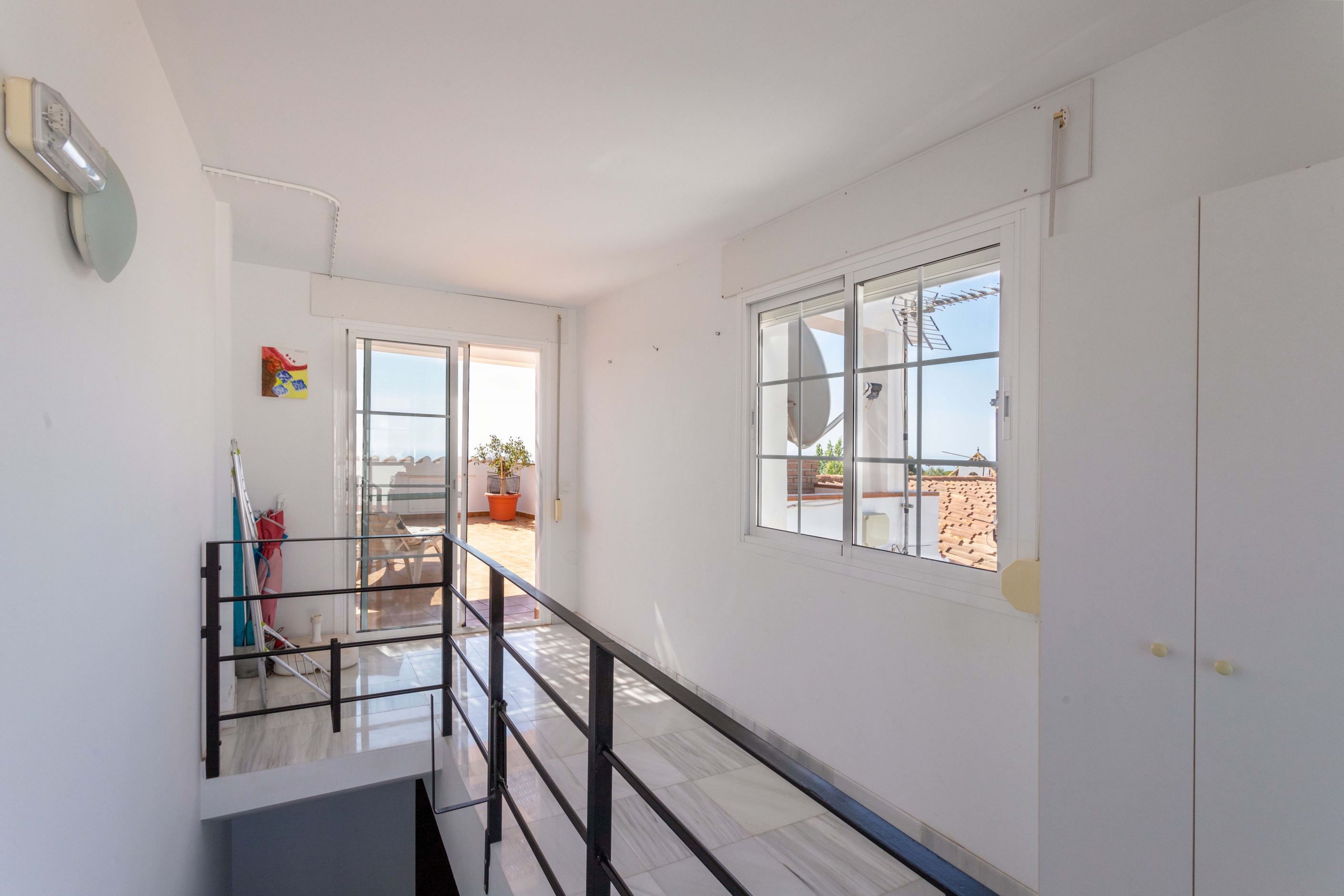 floor 2