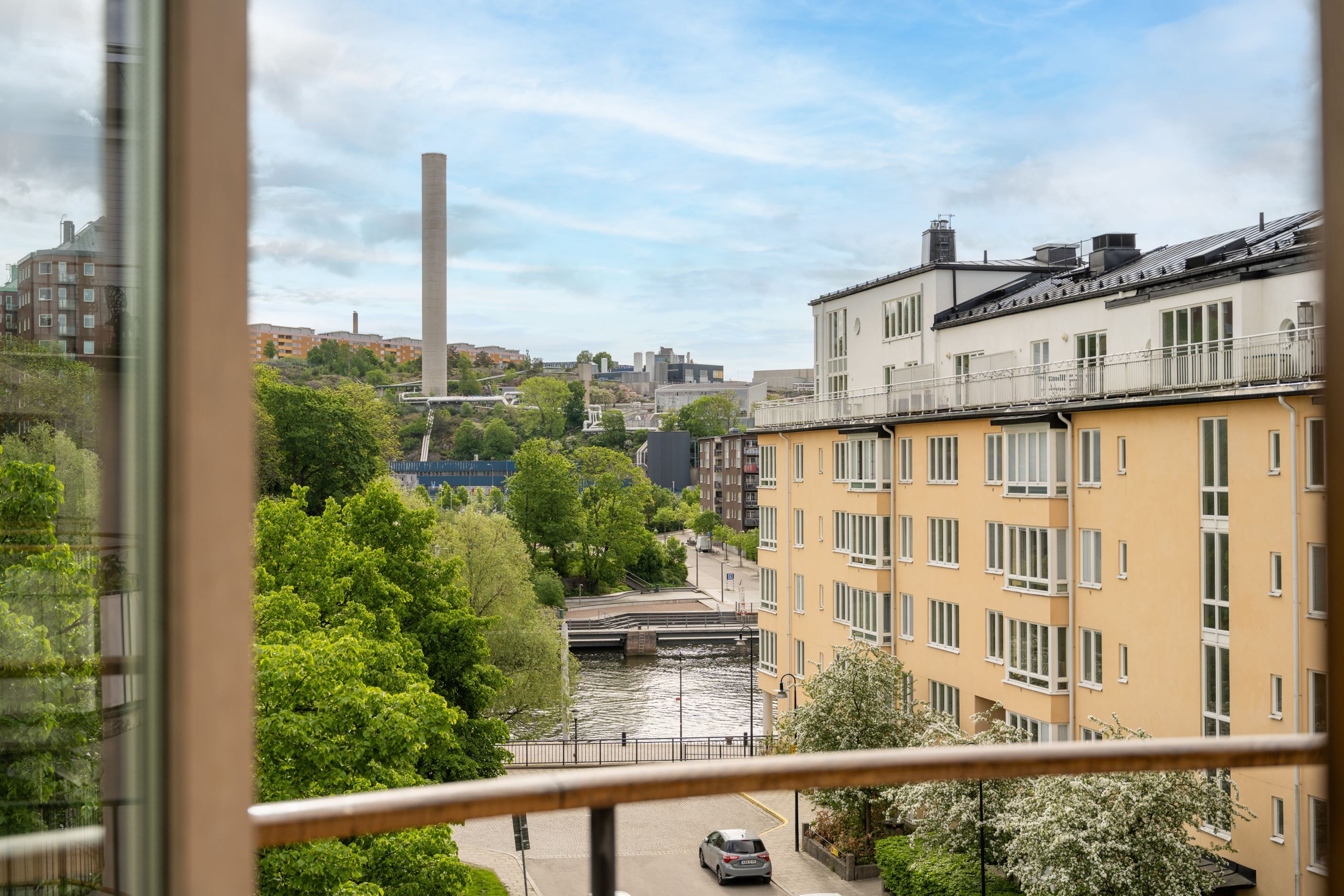 Balkongutsikt mot vattnet