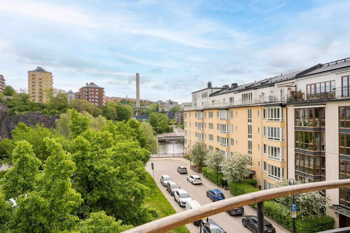 Balkongutsikt mot vattnet