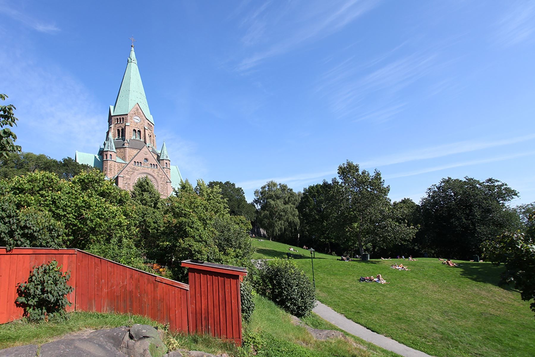 Sofiakyrkan med Vitabergsparken