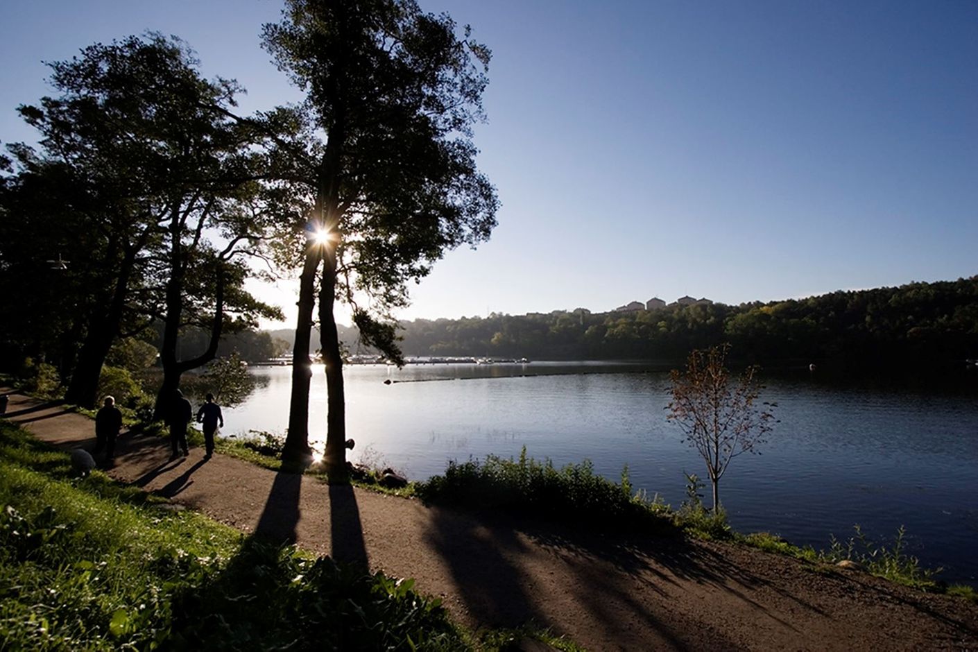 Härliga promenadstråk längs Årstaviken