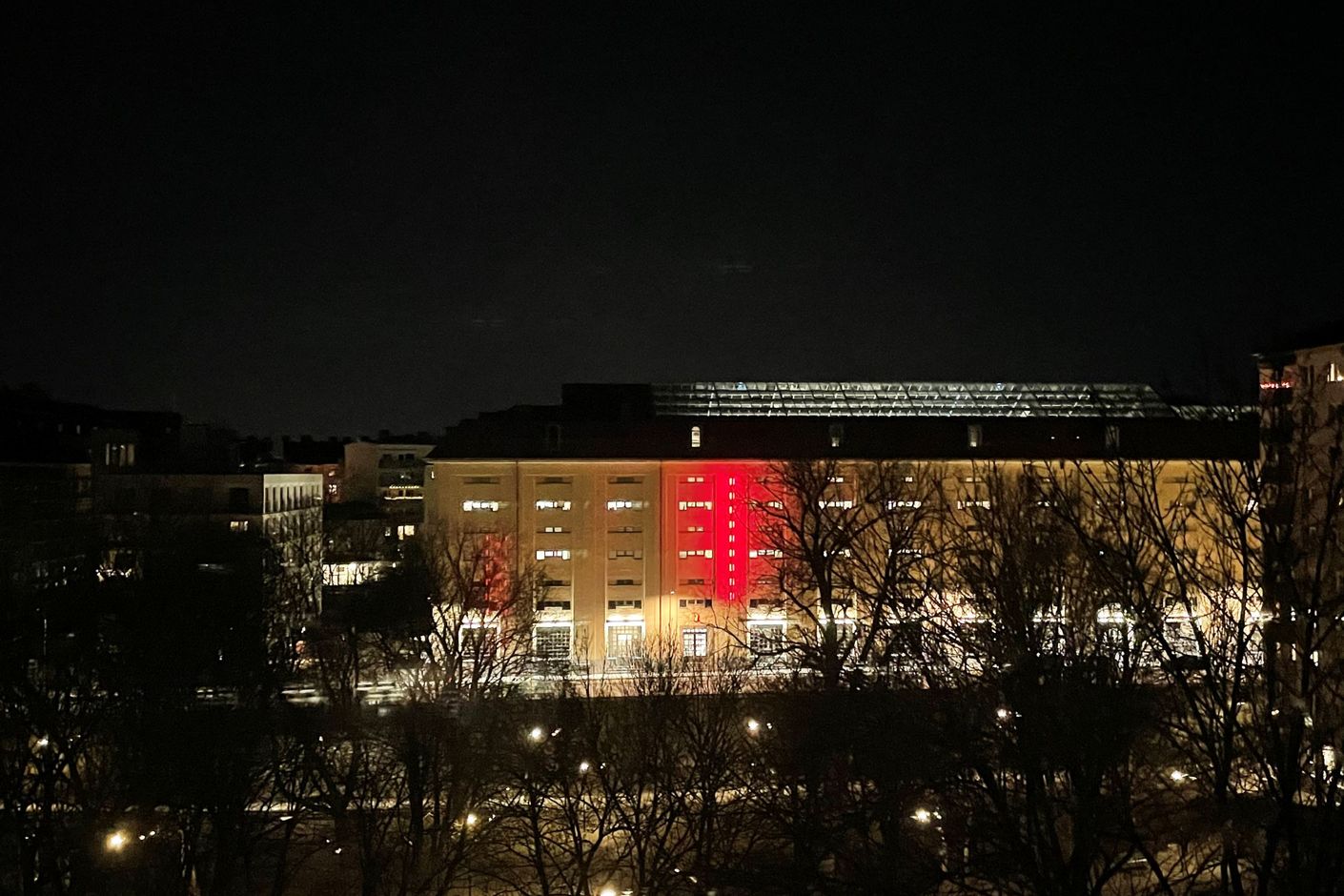 Utsikt vintertid mot Tobaksmonopolet, Swedish Match gamla cigarettfabrik. (säljarnas bild)