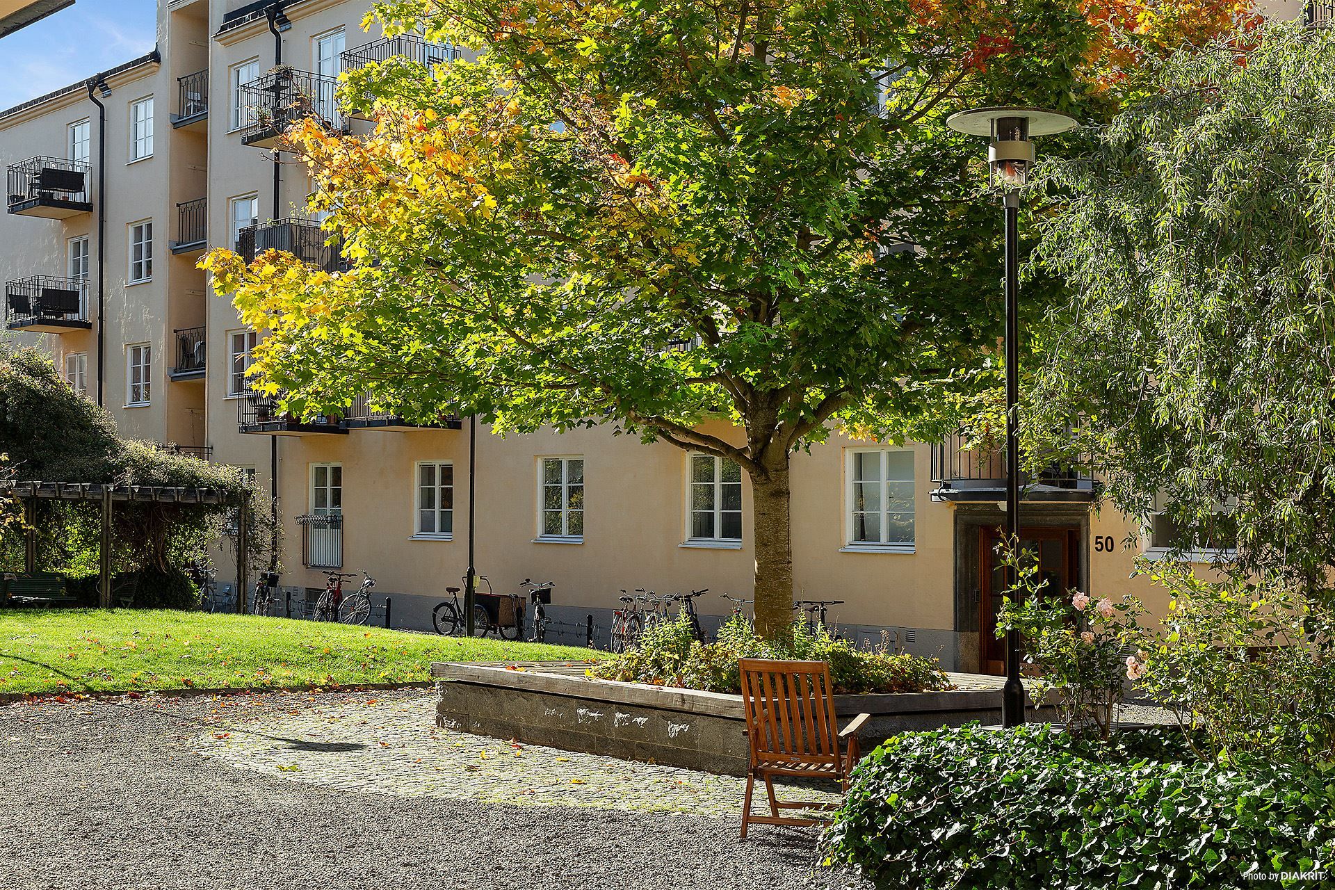Föreningens fina gård utanför ditt fönster
