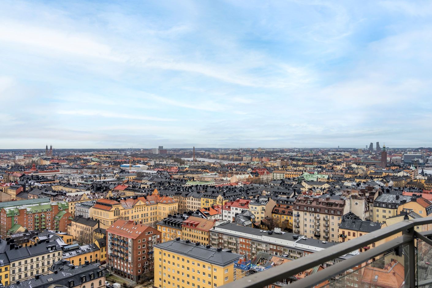 Föreningens topplokal med milsvid utsikt