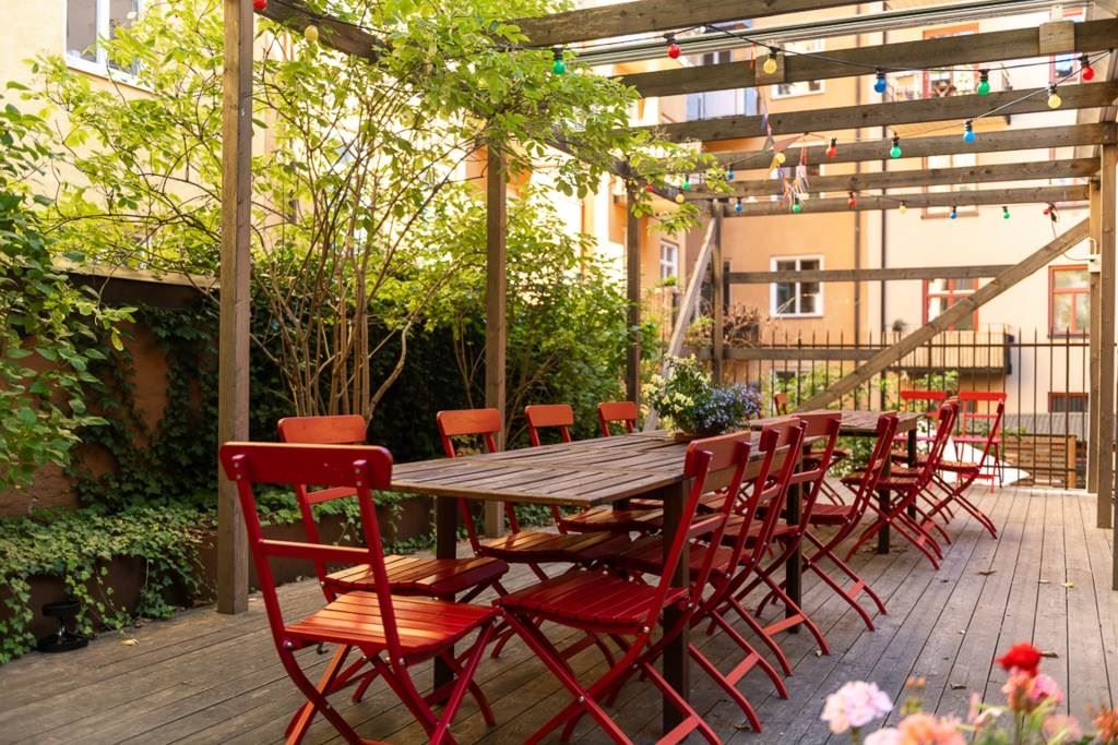 Gemensam pergola på gården
