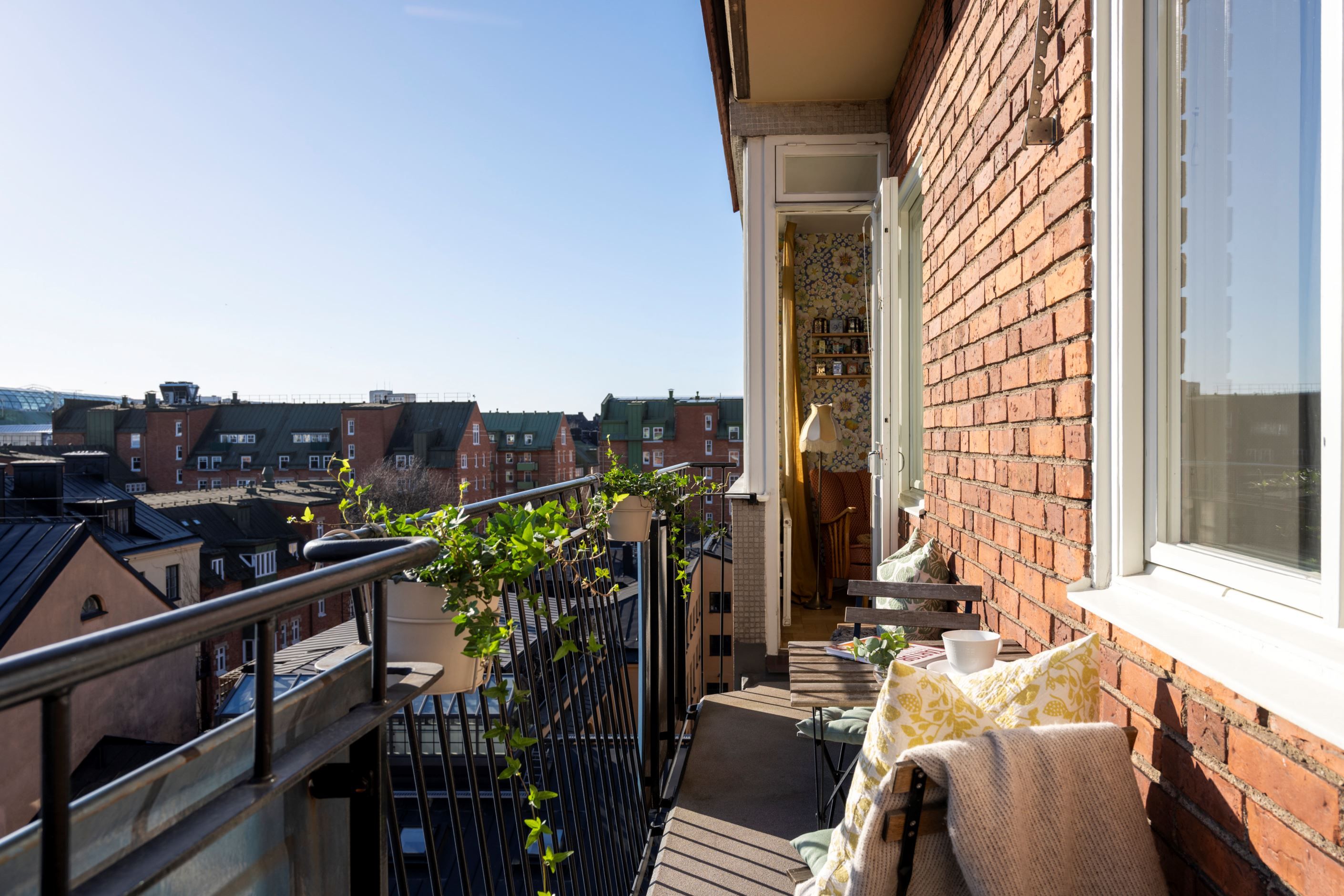 Balkong i härligt söderläge!