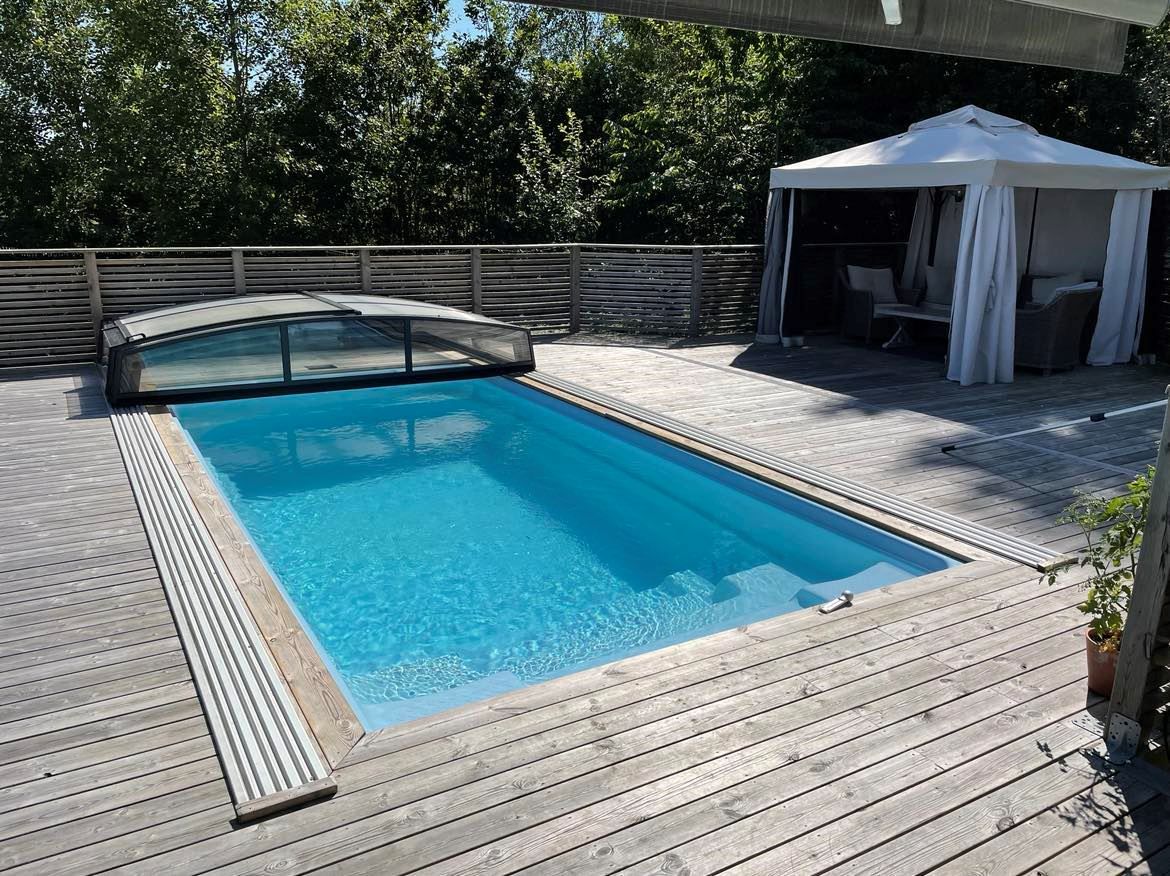 Härligt häng vid poolen