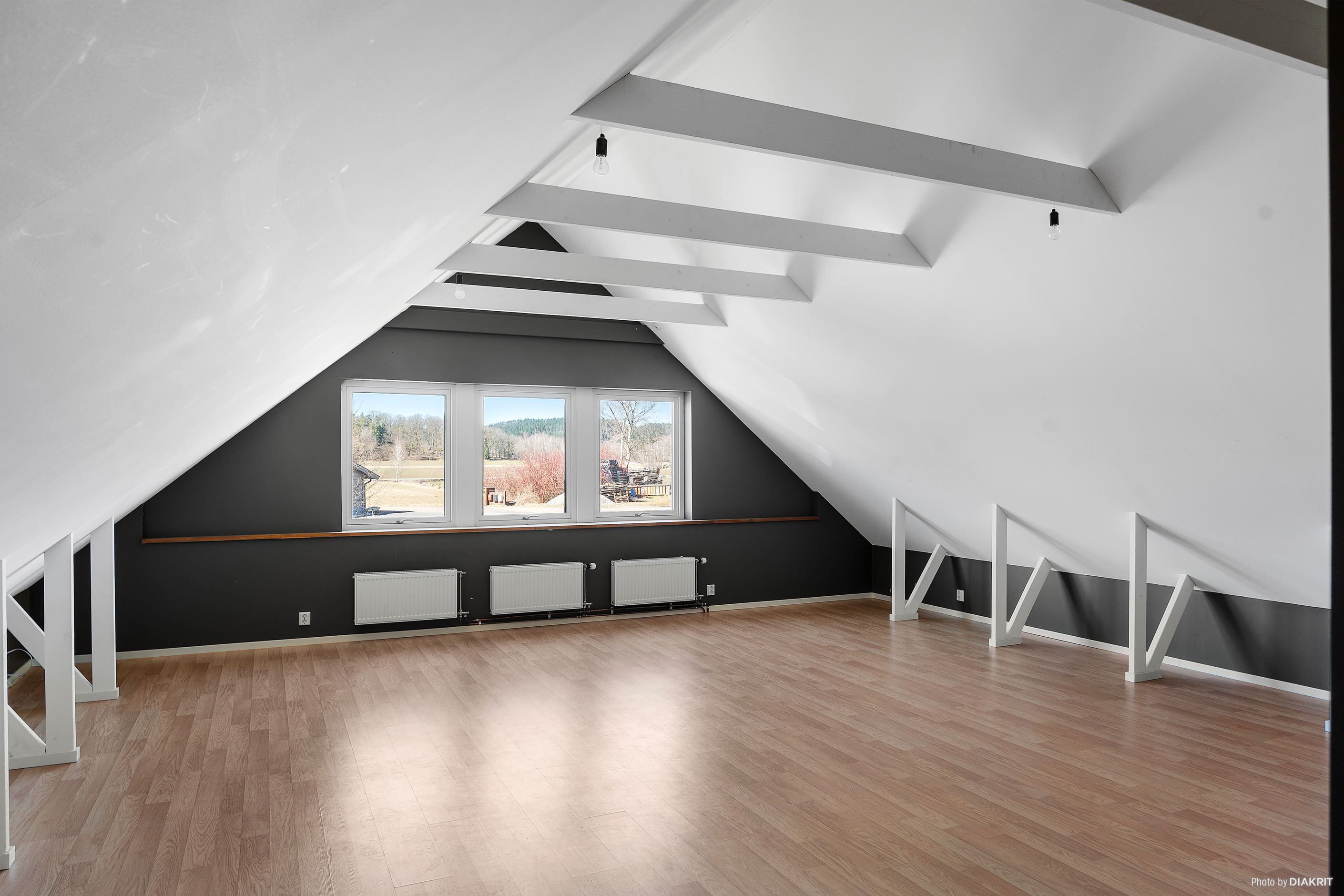 Loft ovan dubblegarage