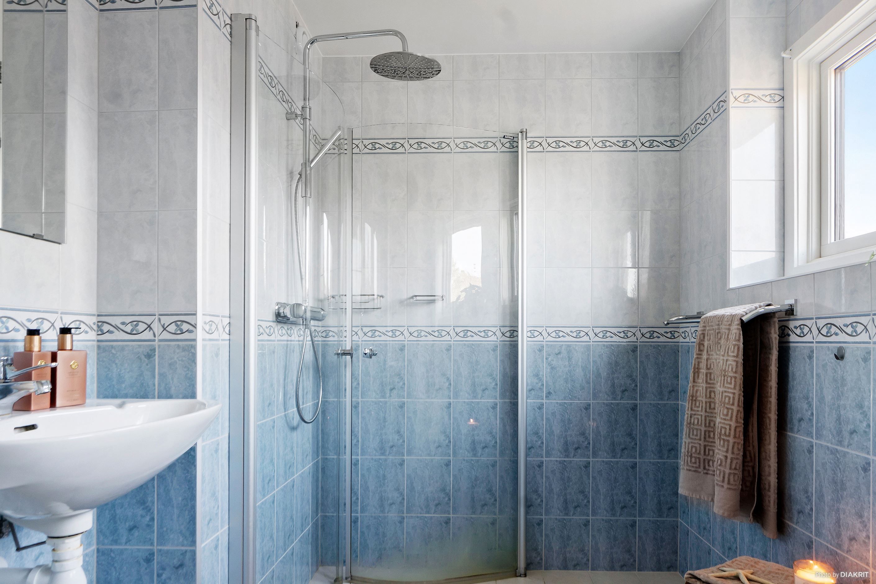 Dusch/wc (övre plan)