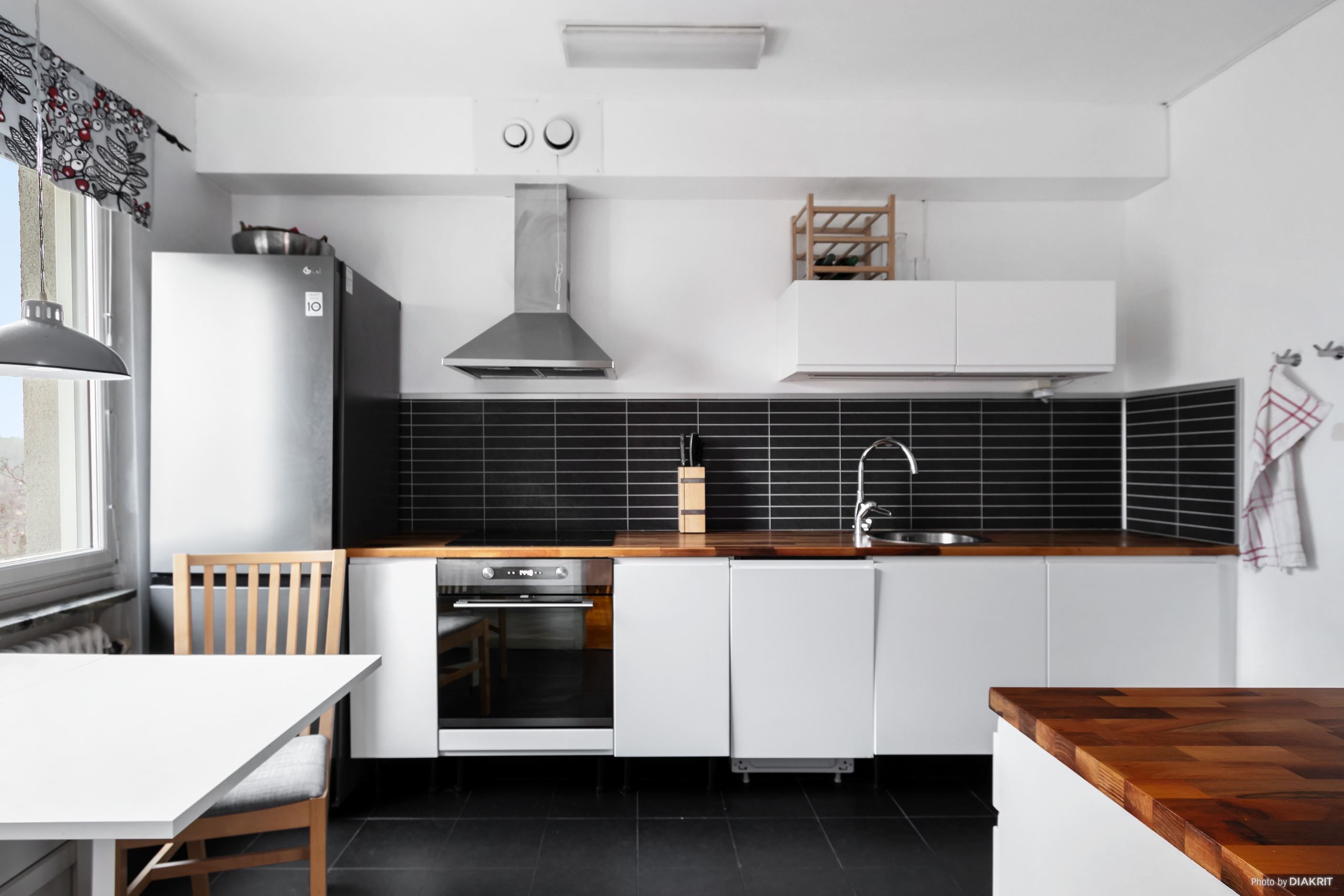 Gott om förvaring och arbetsytor