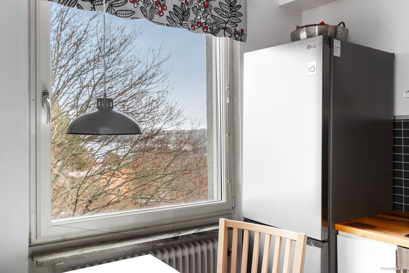 Utsikt från fönstret vid matplatsen