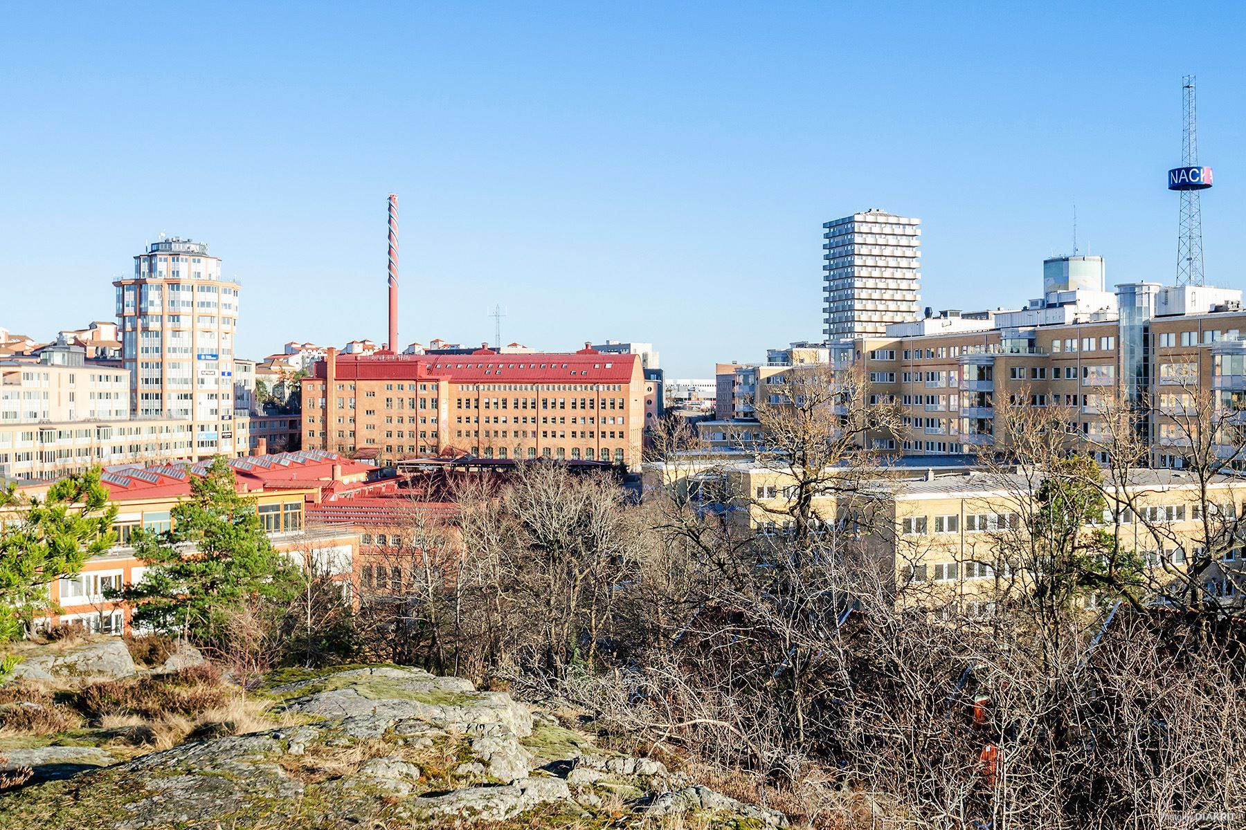 Brf Fabriken är högsta byggnaden i Nacka strand och ett av områdets landmärken