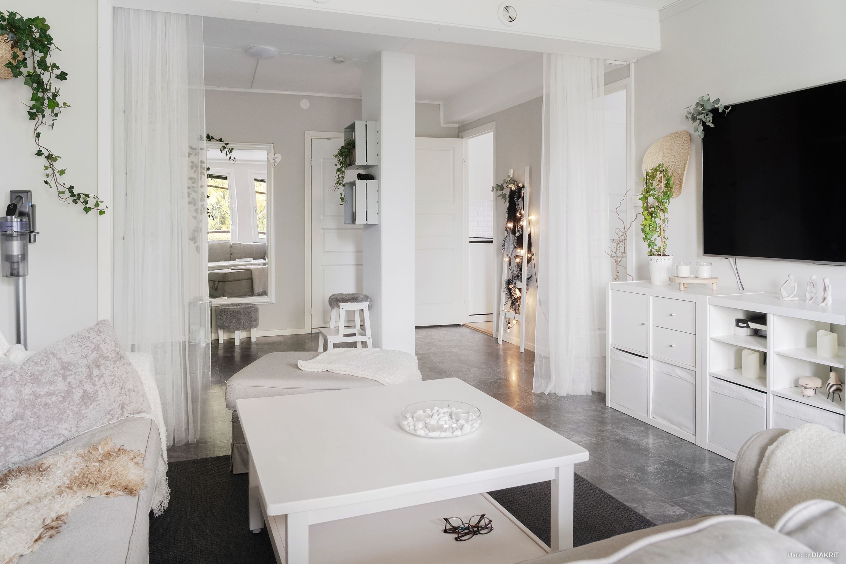 Öppen mellan hall och vardagsrum