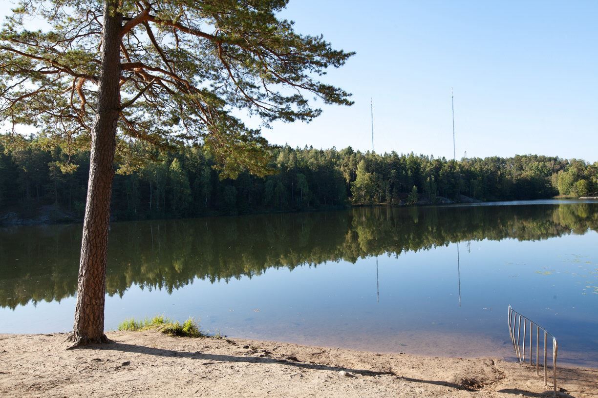 Långsjön ligger på nära promenadavstånd