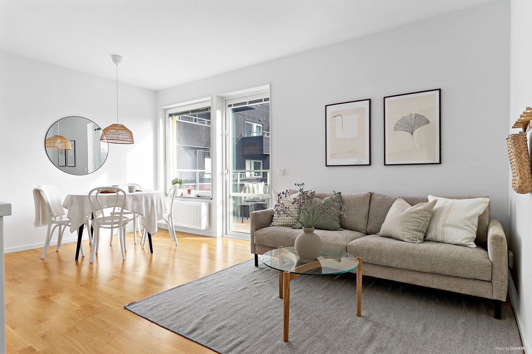 Allrum med plats för både soffa och matbord