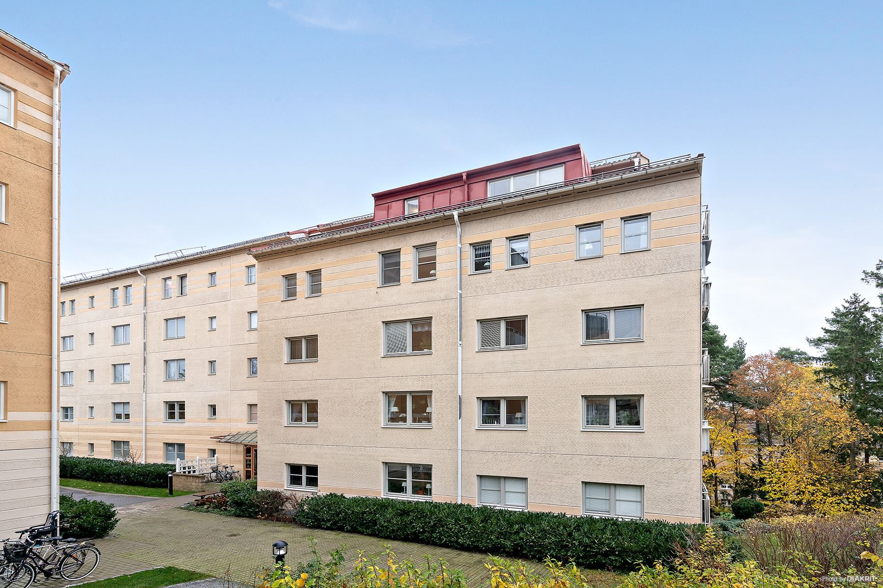 Fasaden från väst