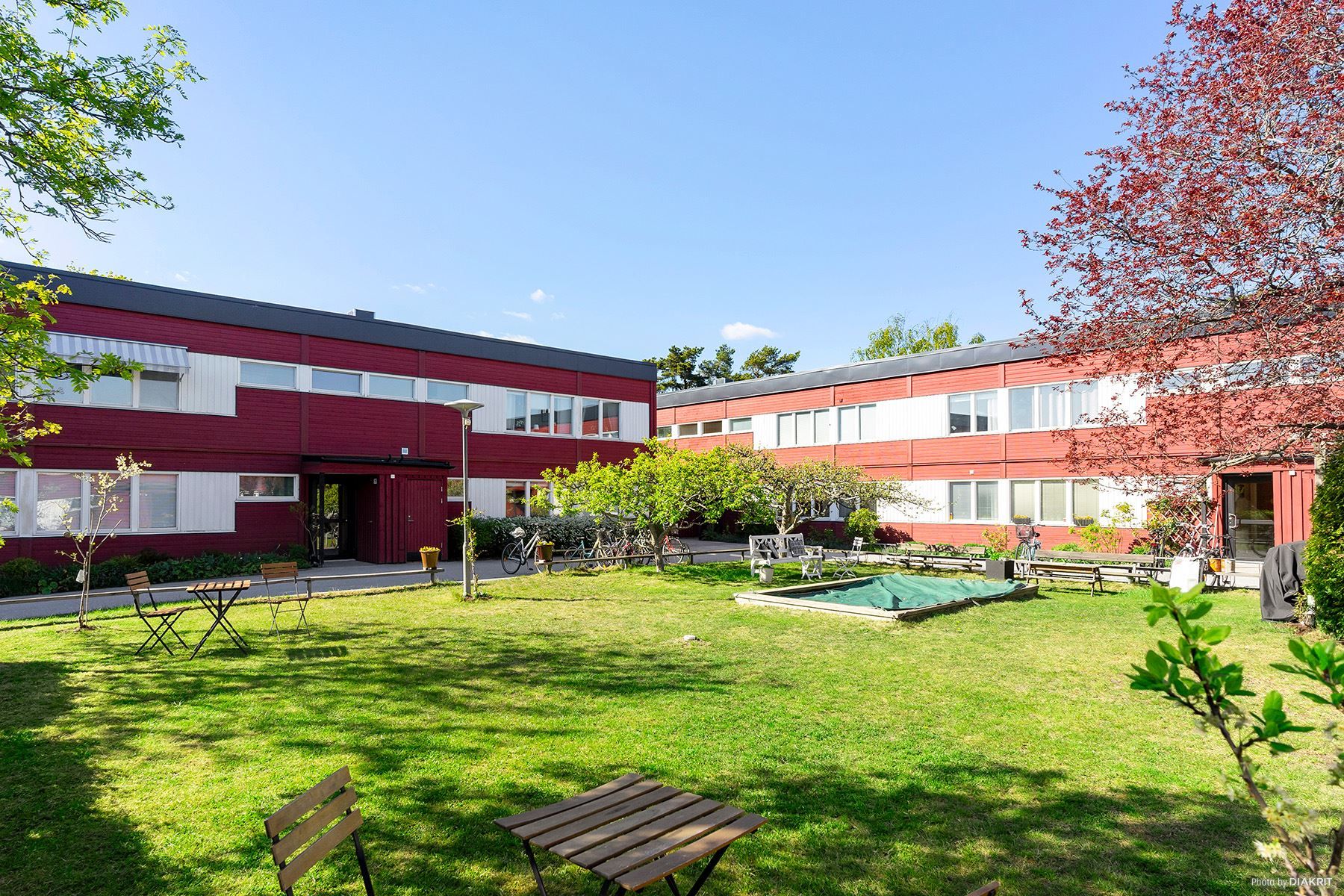 Fasad och gemensam gård