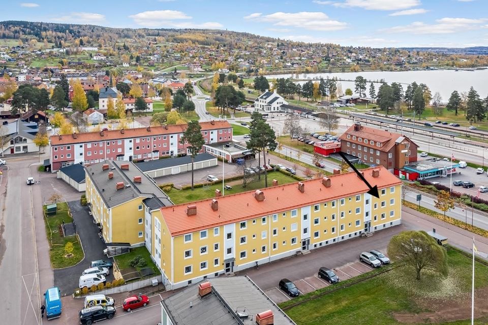 Vy över Rättvik och lägenheten