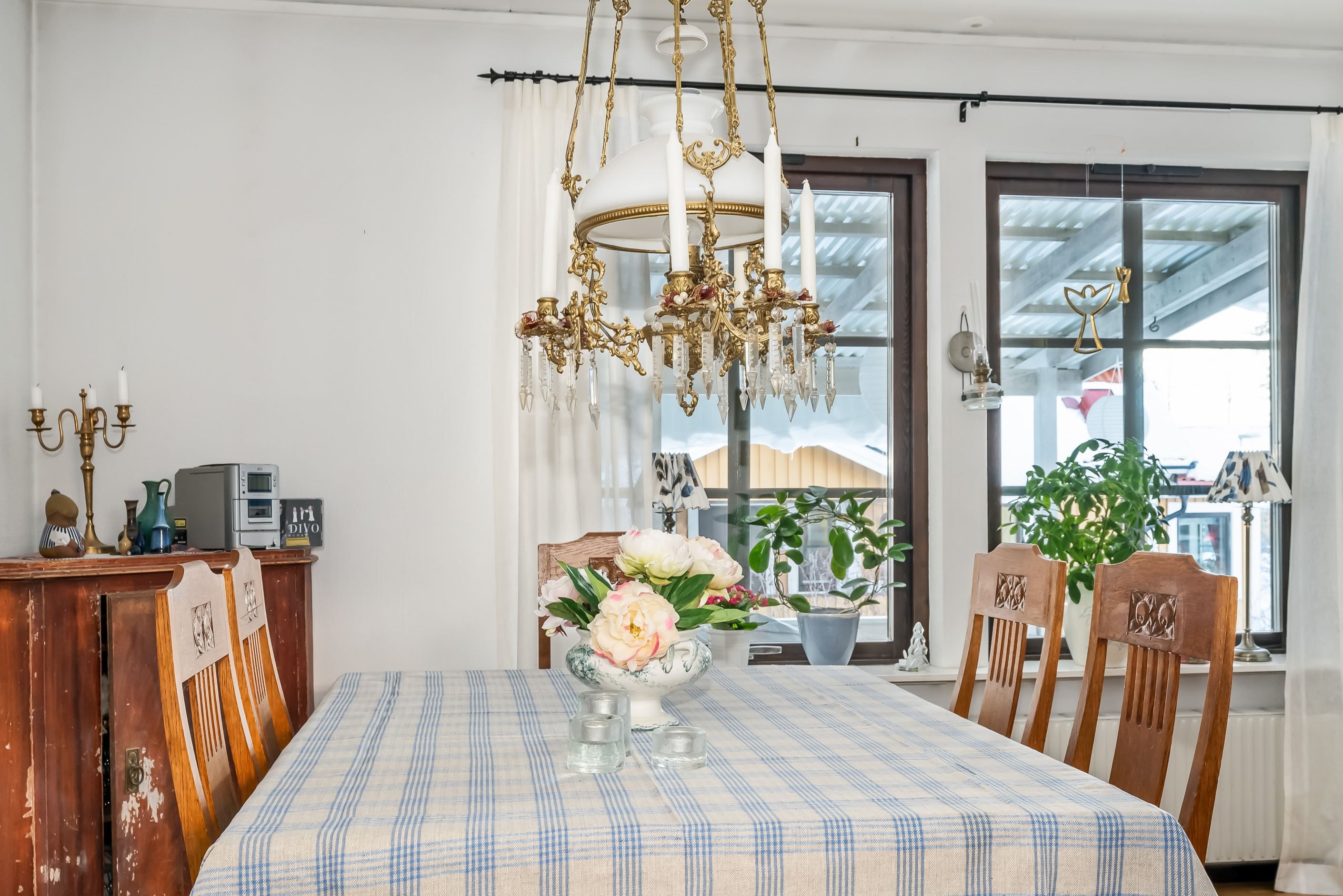 Matplats i vardagsrummet